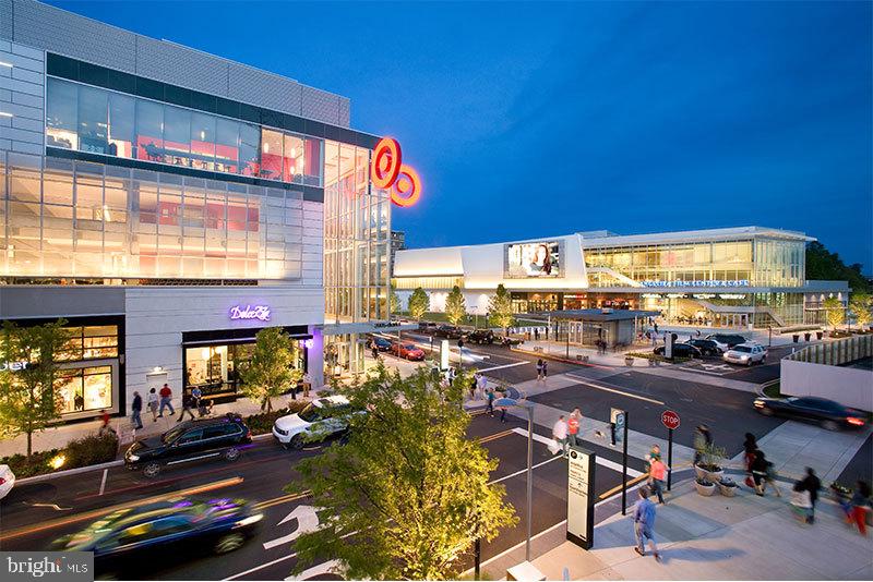 TIMBERLANE VILLAGE GARDEN CONDOMINIUMS - Residential