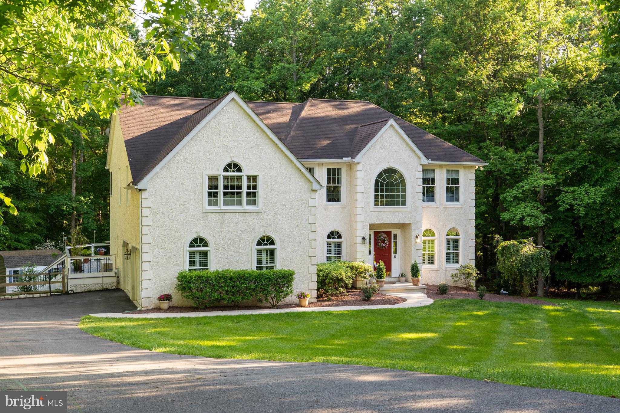 42 WILD LAUREL COURT