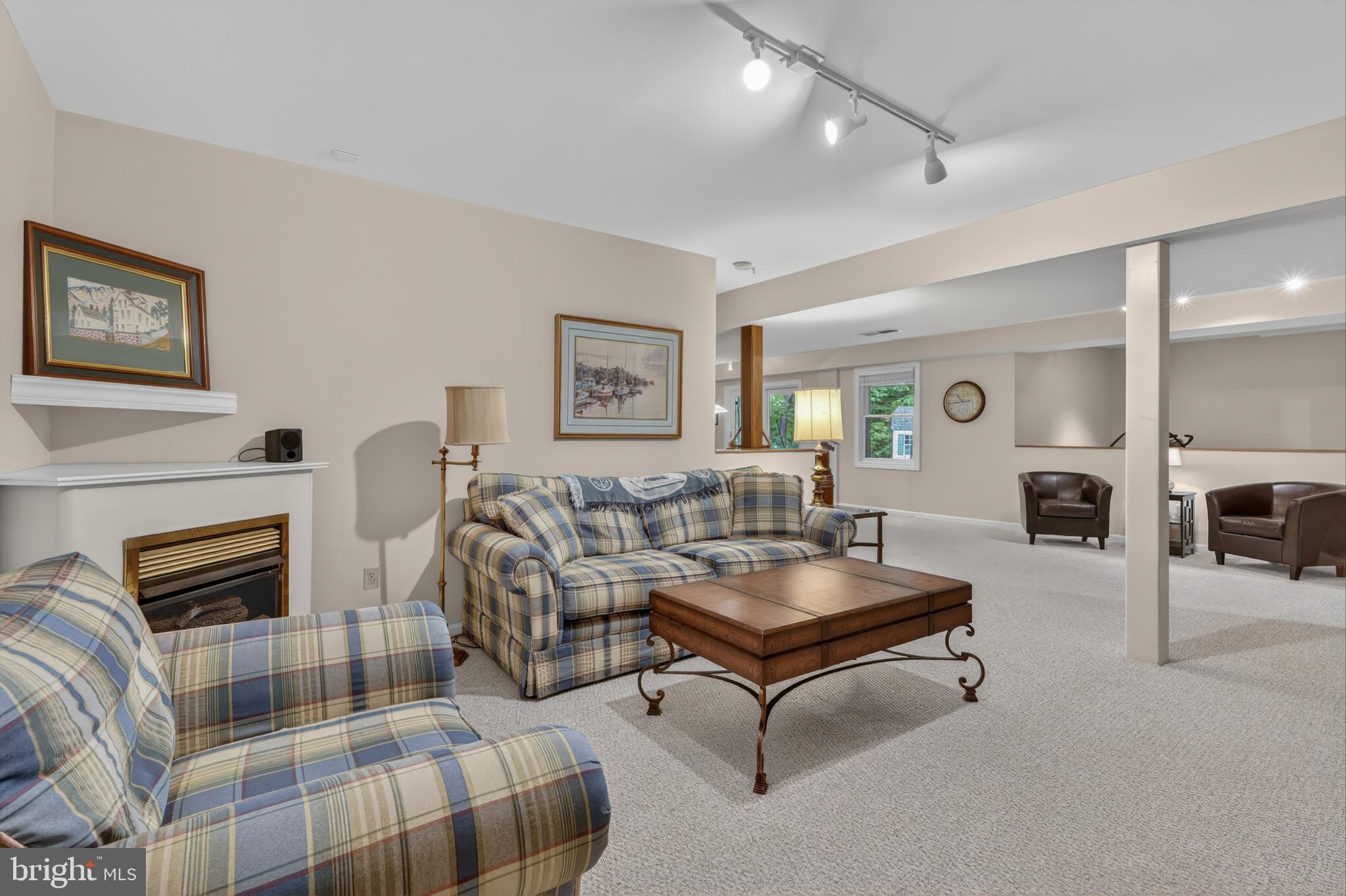 VILLAGES OF ELK NECK WOODHOLME - Residential