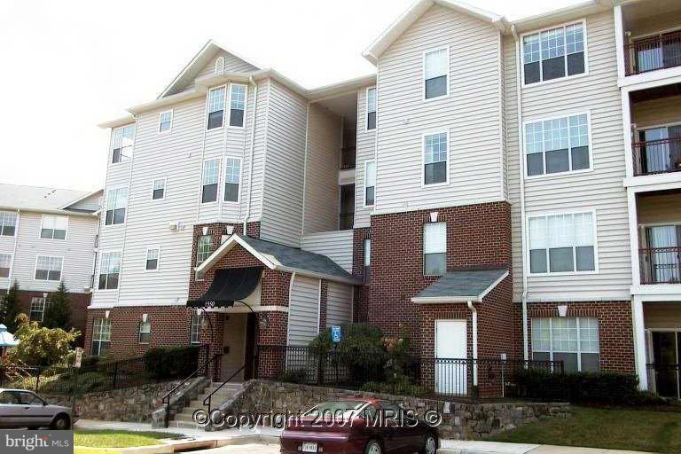 GATES OF MCLEAN - Residential Lease