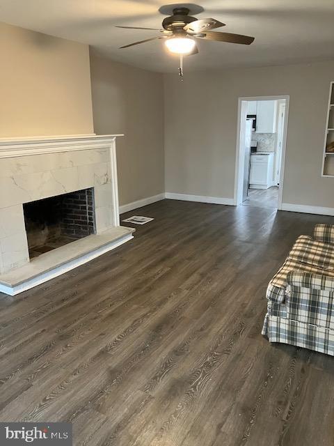 45 W LAKESHORE DRIVE