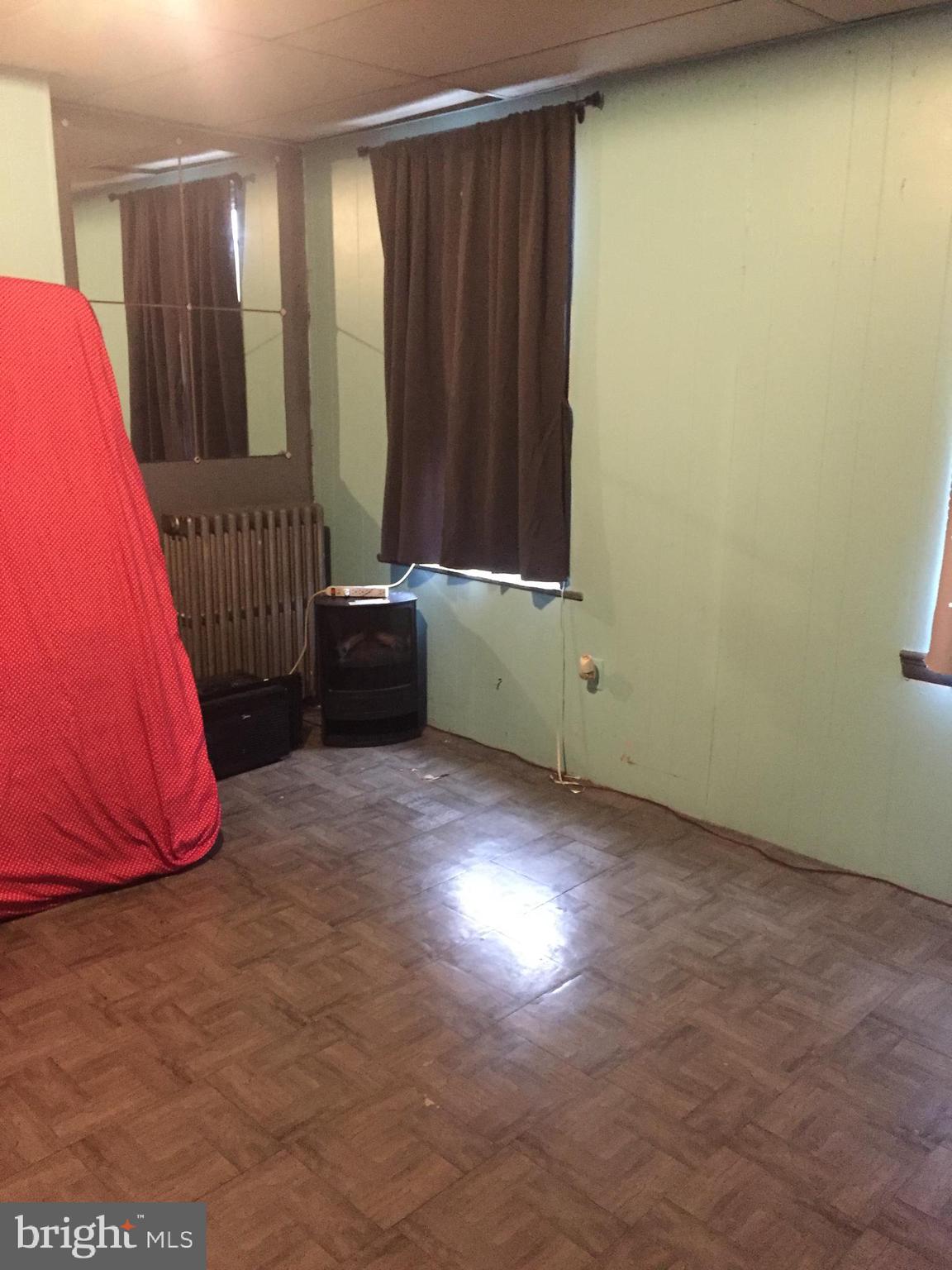 FRANKFORD - Residential