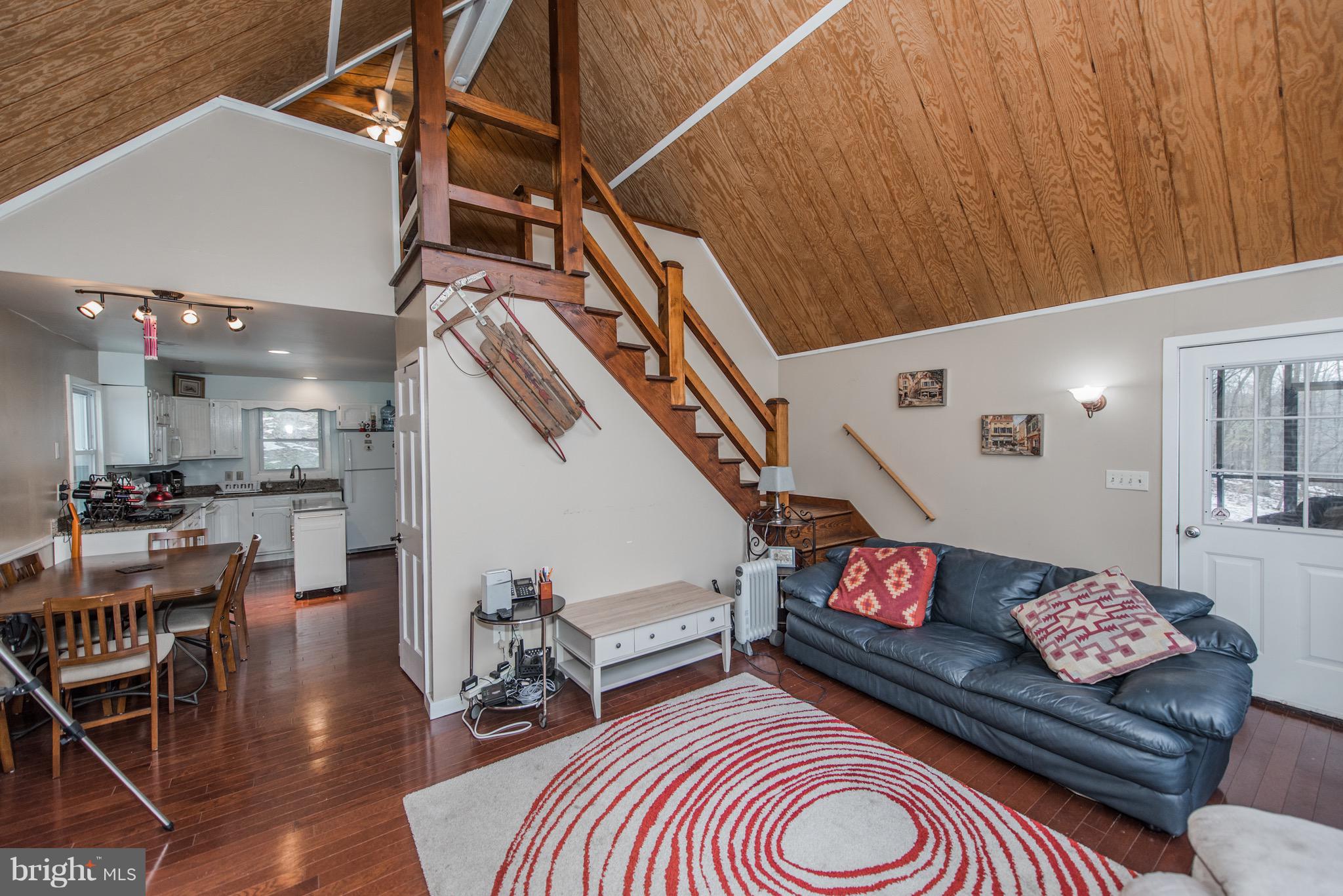 ROUSE MT - Residential