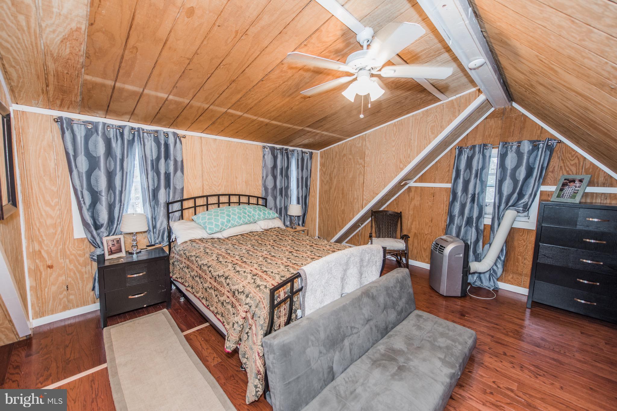 ROUSE MT - Residential