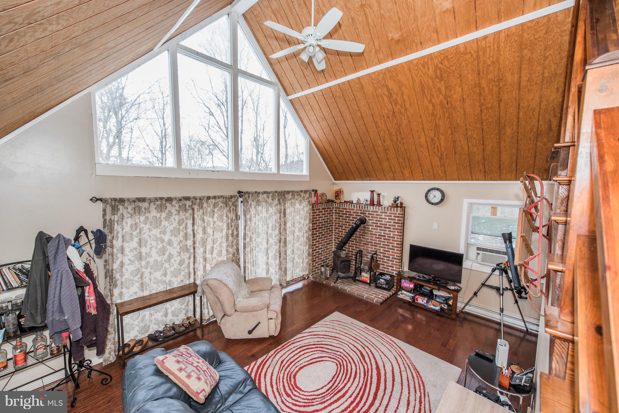 ROUSE MT - Residential