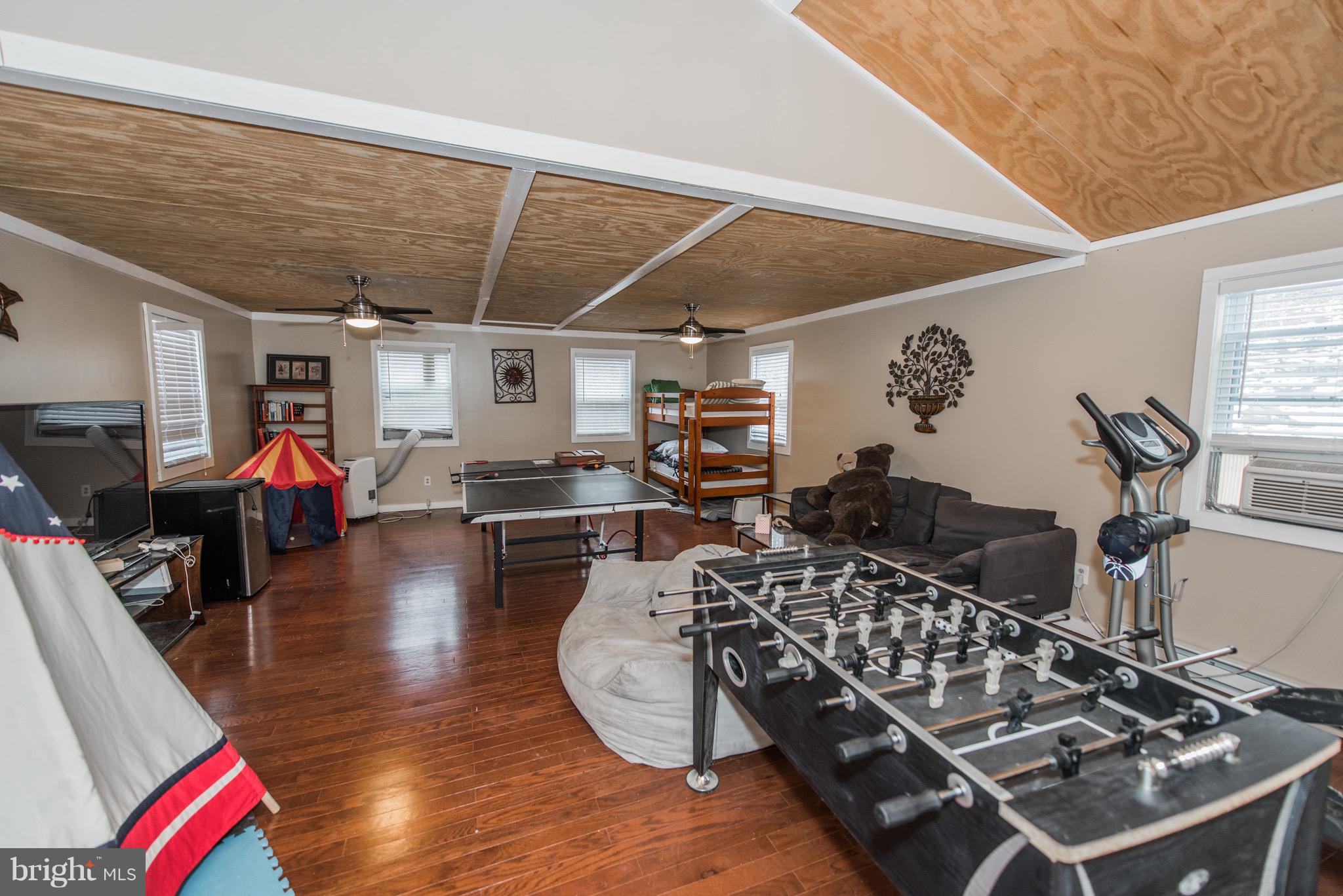 ROUSE MT - Residential