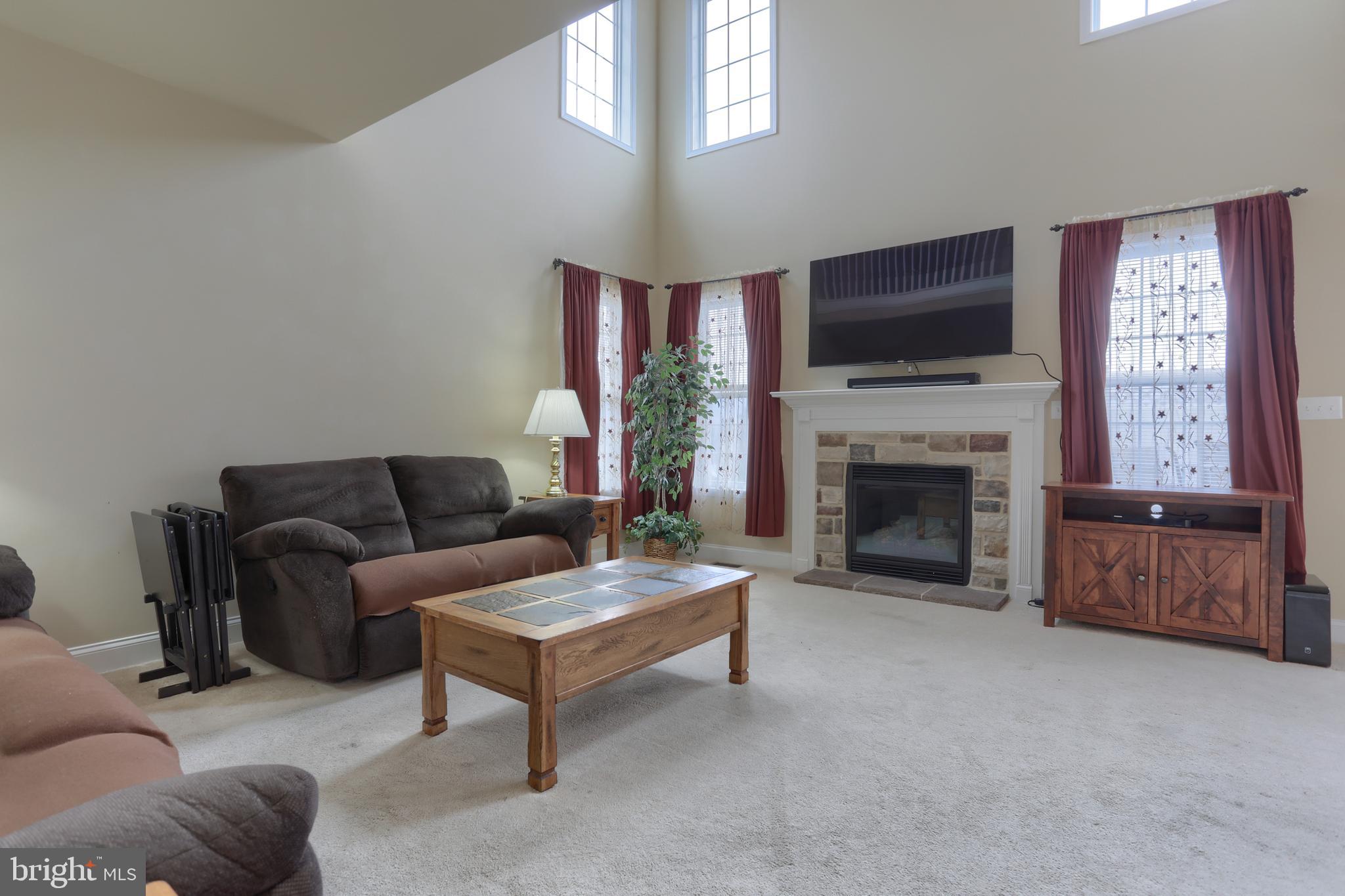 MOUNTAIN CREST ESTATES - Residential
