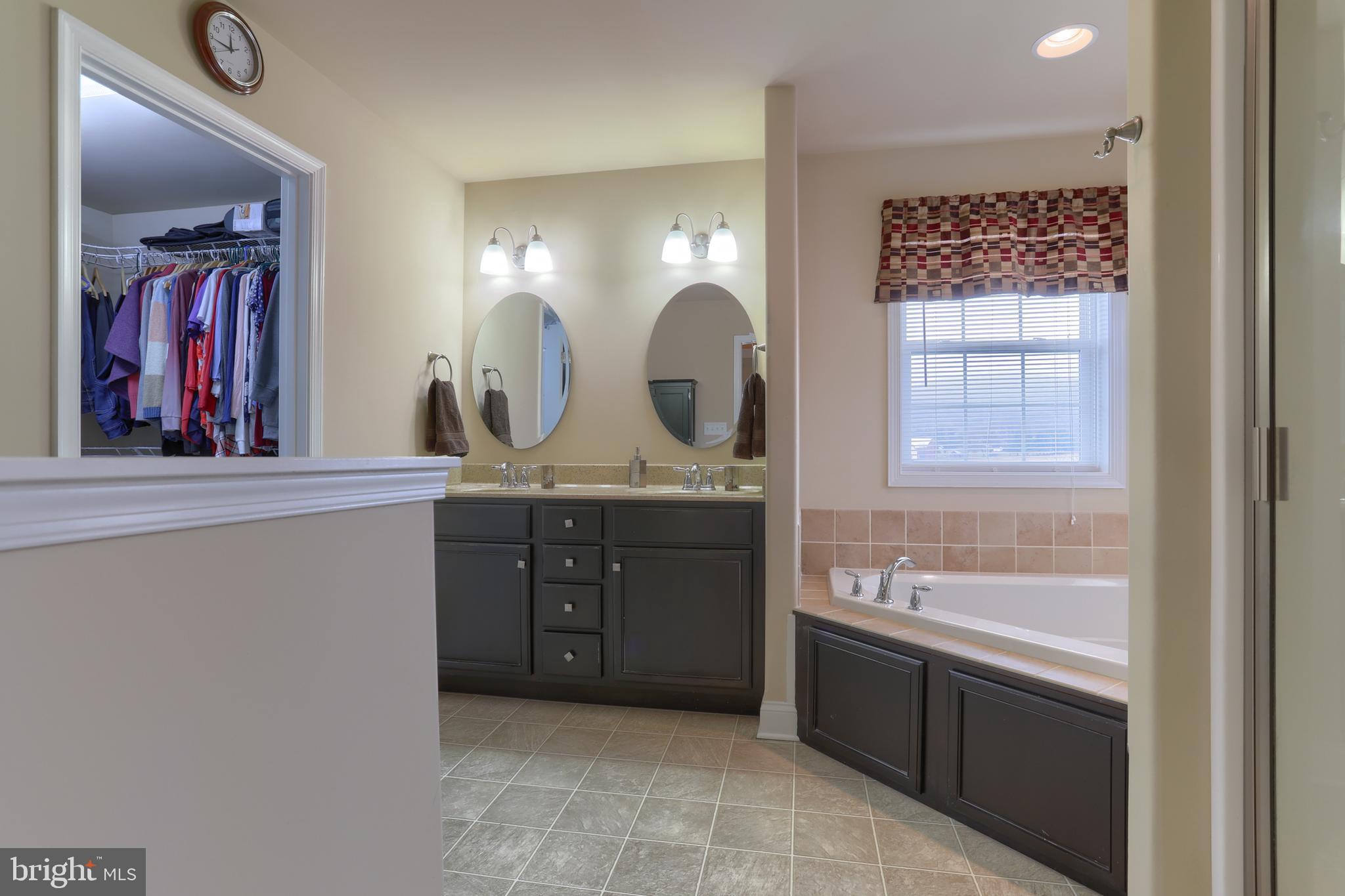 MOUNTAIN CREST ESTATES - Residential