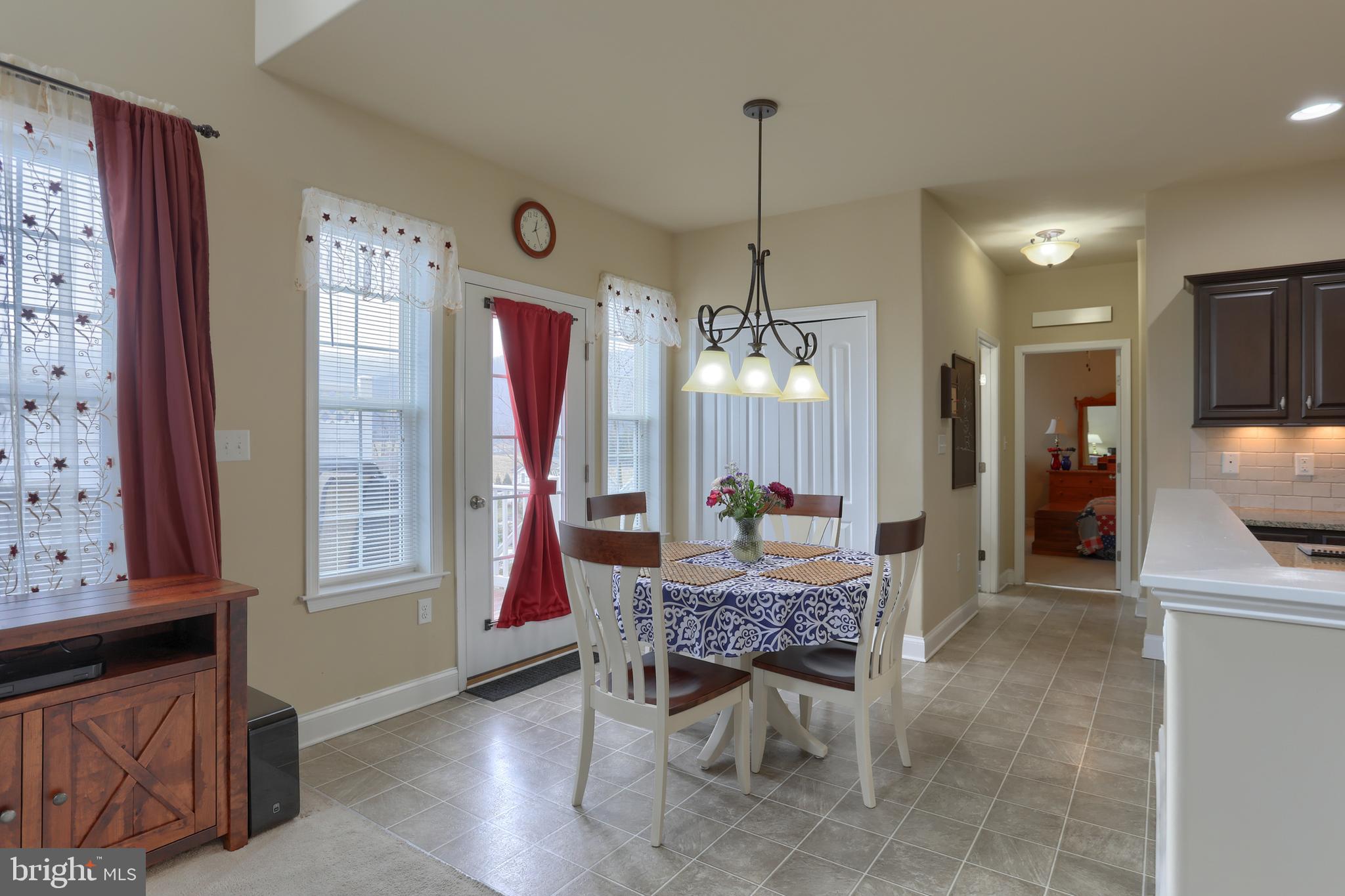 MOUNTAIN CREST ESTATES - Residential