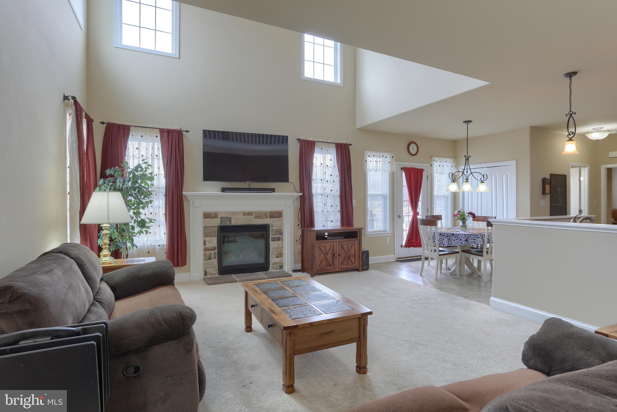 MOUNTAIN CREST ESTATES - Residential