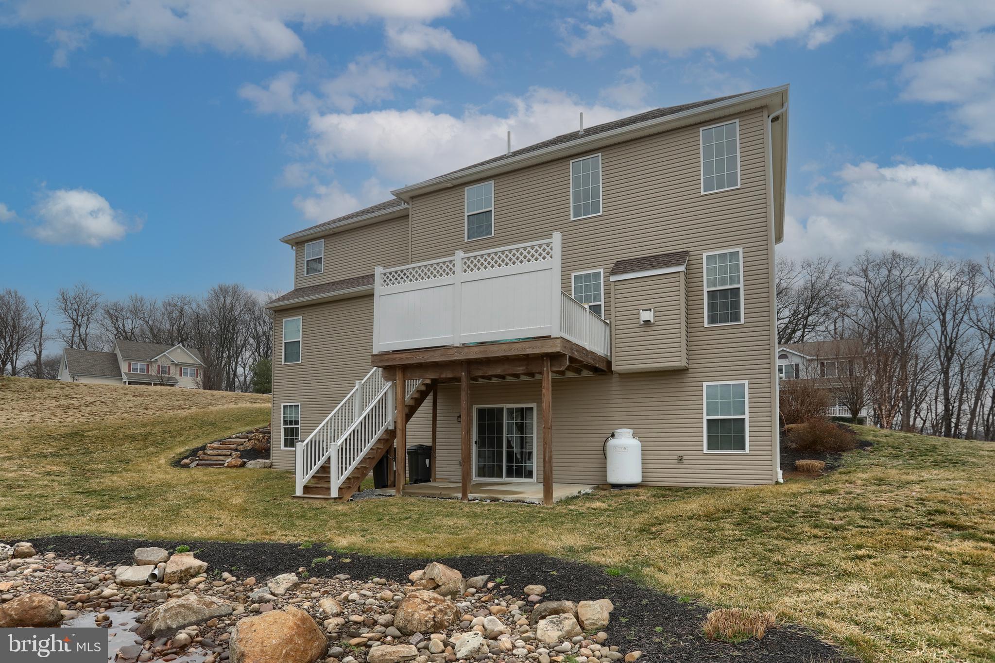 MOUNTAIN CREST ESTATES - Residential