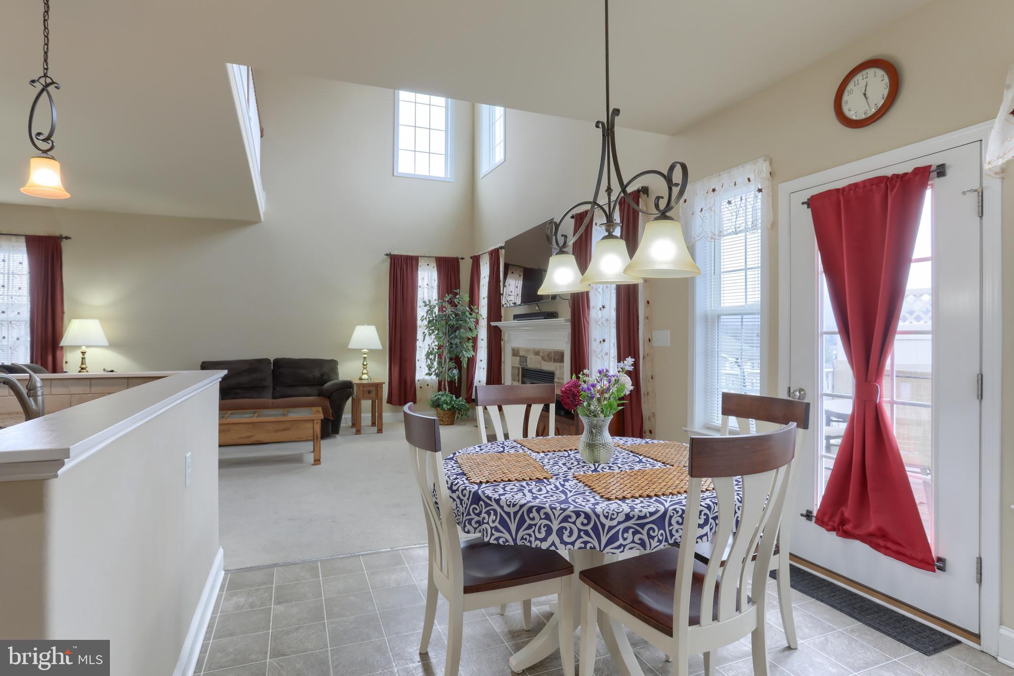 MOUNTAIN CREST ESTATES - Residential