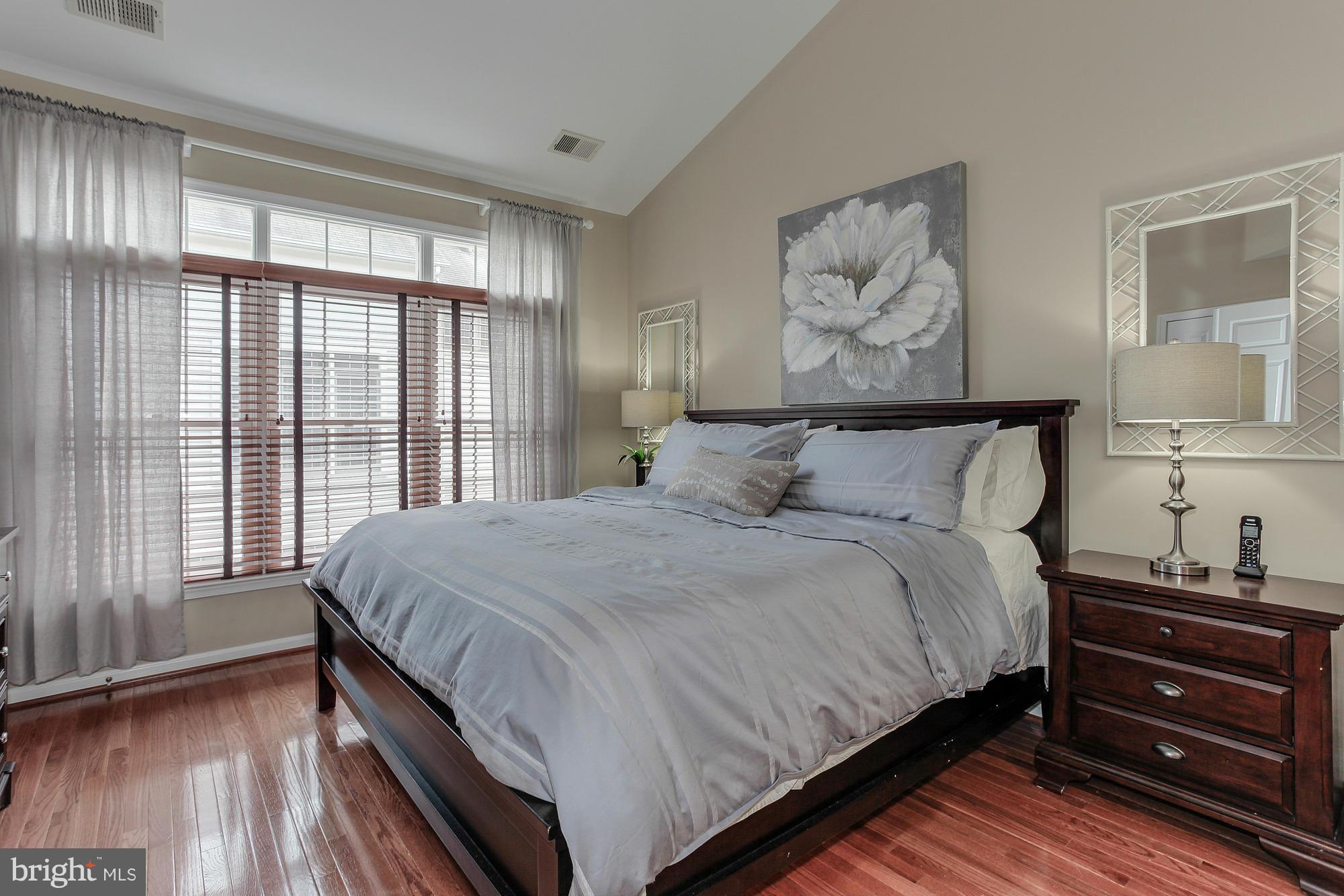 COURTHOUSE HILL - Residential