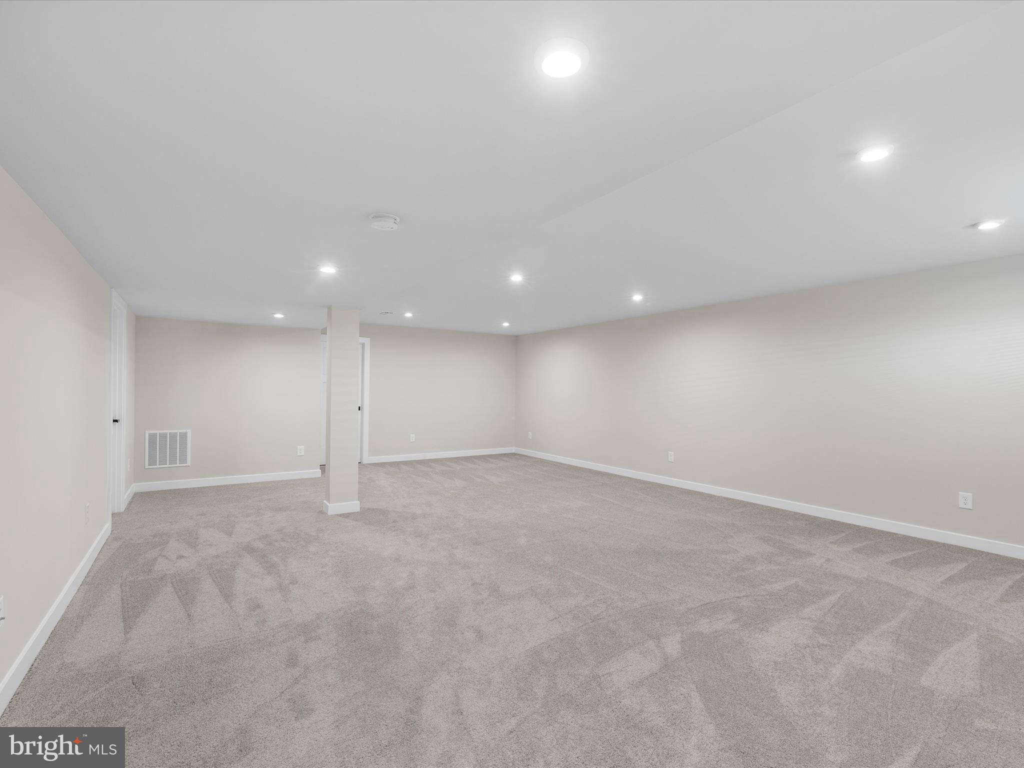 OCEAN MEADOWS - Residential