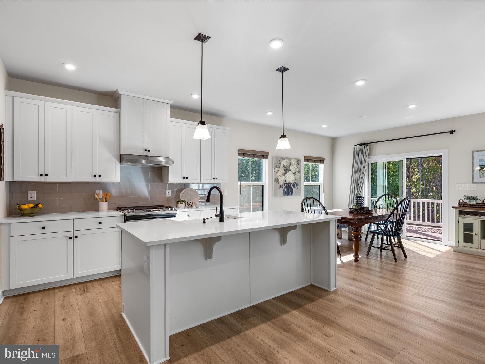 OCEAN MEADOWS - Residential