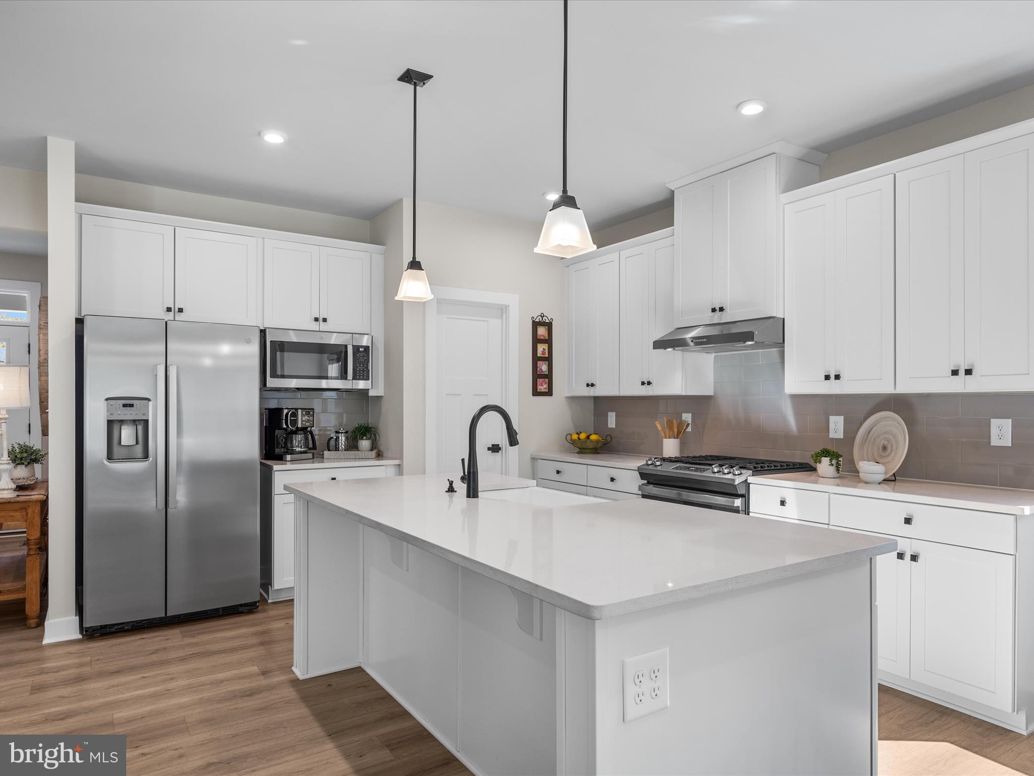 OCEAN MEADOWS - Residential