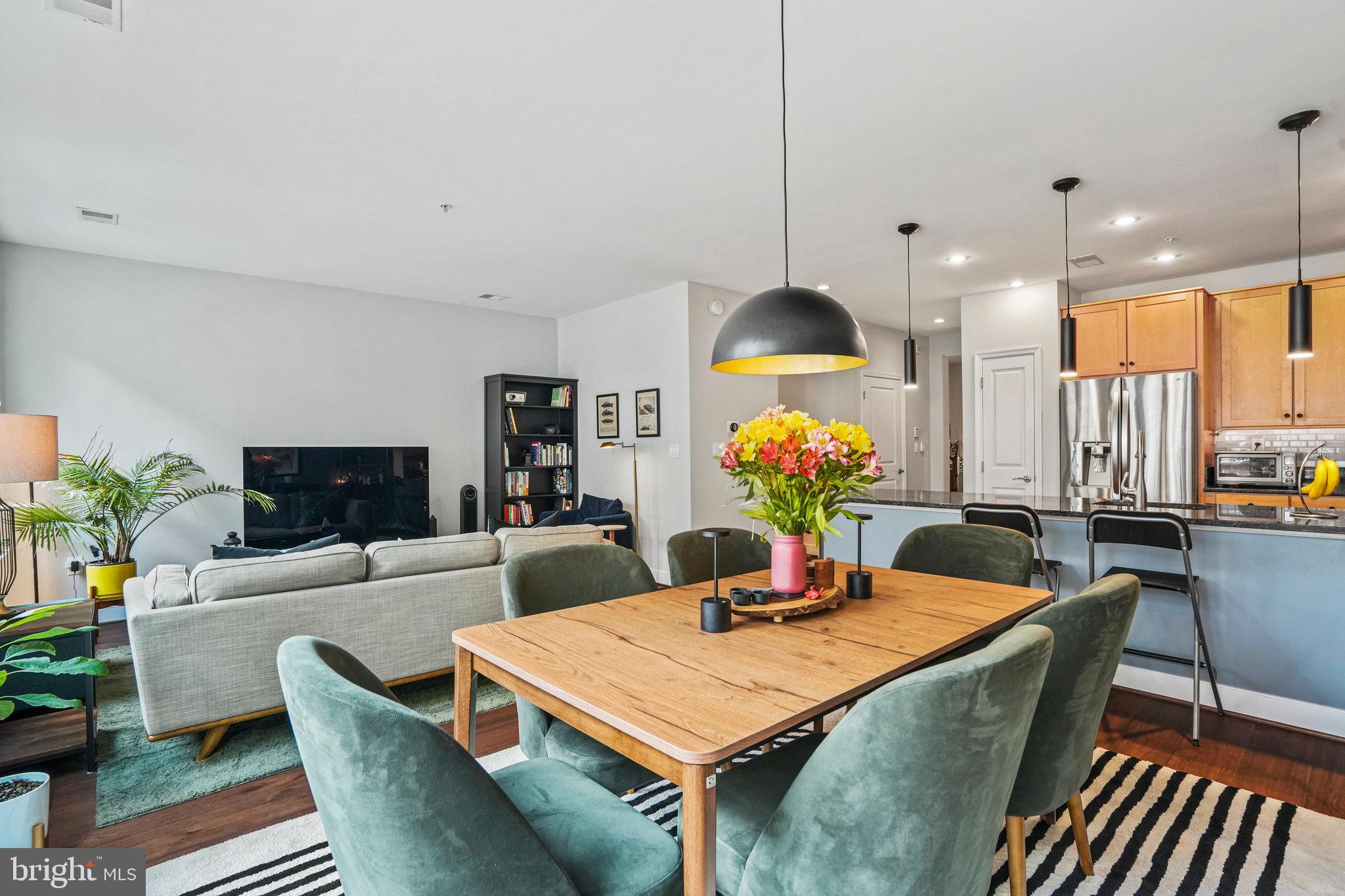 RHODES HILL SQUARE - Residential