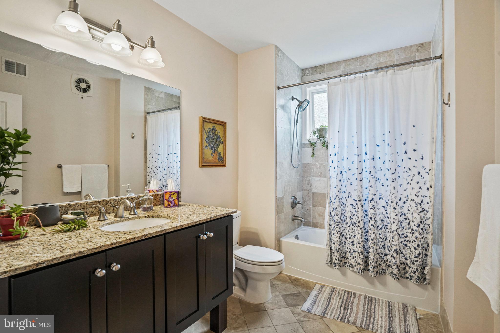 RHODES HILL SQUARE - Residential