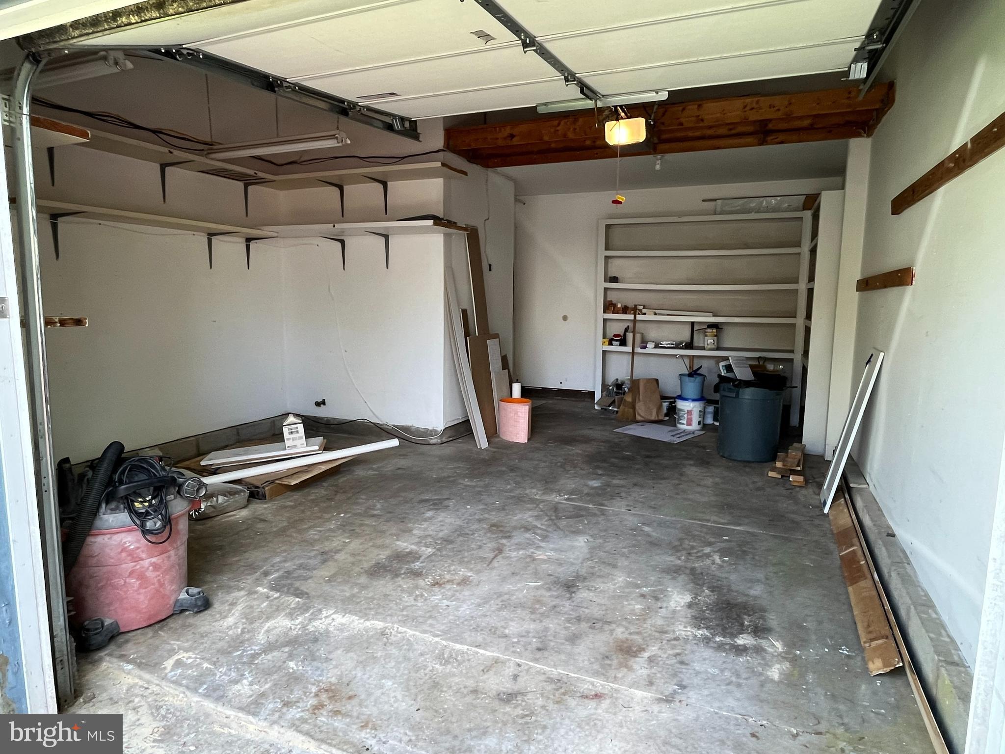 NEWTOWN CROSSING - Residential Lease