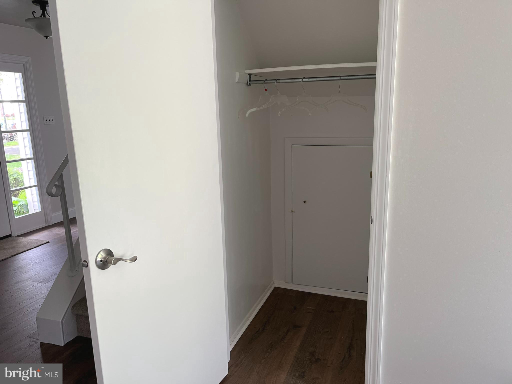 NEWTOWN CROSSING - Residential Lease