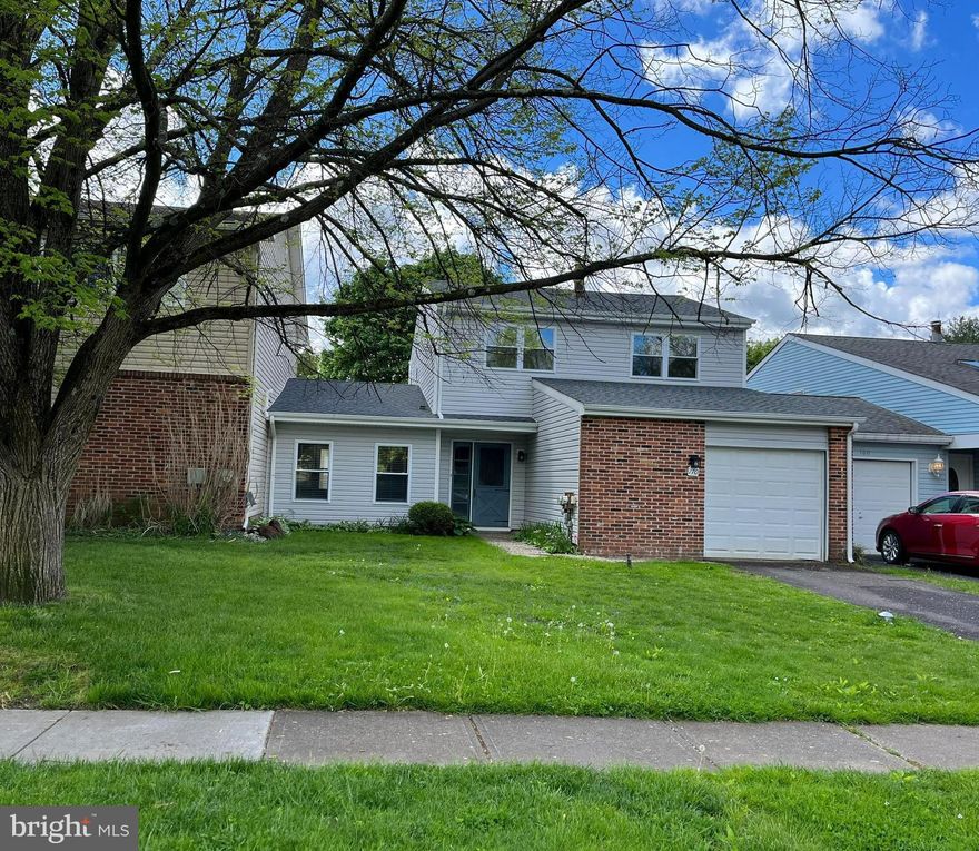 Updated Newtown Crossing townhome. 3 nicely sized bedrooms, 2 full and 1 half bath, close to all Newtown has to offer. Family room with wood floors, decorative brick fireplace, adjacent to the kitchen. Sparkling white kitchen with newer stainless appliance including refrigerator, 42” cabinets, pantry, quartz counters. 1st floor half bath, laundry, utility room. 1 car garage with opener. Looking for more storage? Extra garage space, floored attic with pull down stairs, 1st fl closet and utility room. Wood floors, newer kitchen and baths, new windows, doors, siding, roof, newer efficient HVAC and hot water heater,  Master bedroom has newer full ensuite bath with stall shower. Fenced back yard with patio through sliding door off kitchen. Walk to Tyler Park, Boro., dining, schools, easy commute to Hamilton Train, Route 95. Owner pays HOA. Tenant responsible for utilities and exterior maintenance. Non-smoking.  Additional pet fee on case by case basis. Showings begin Sat. 5/3 from 1-3pm. Requires 1st mo, last mo. and 1 mo security deposit at lease signing. Available 5/31