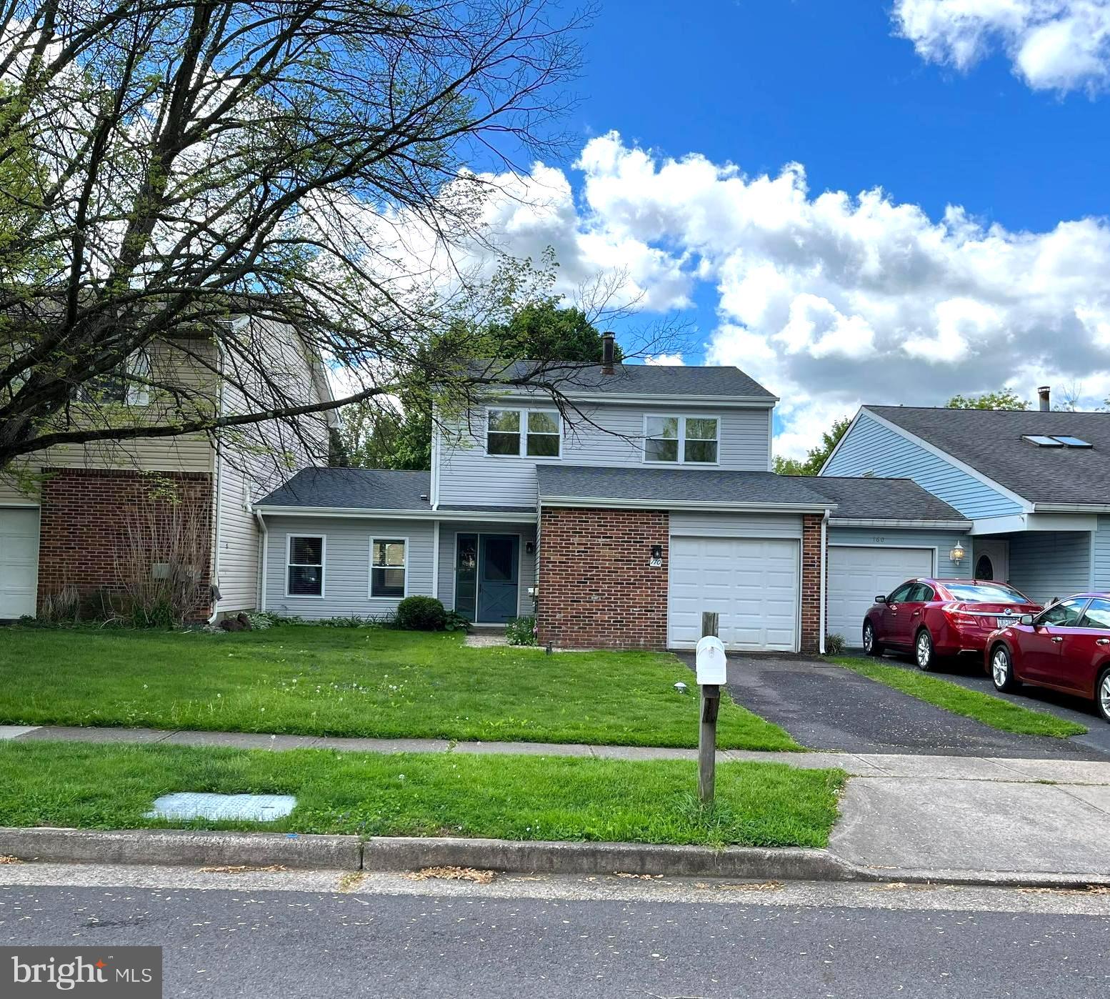 NEWTOWN CROSSING - Residential Lease