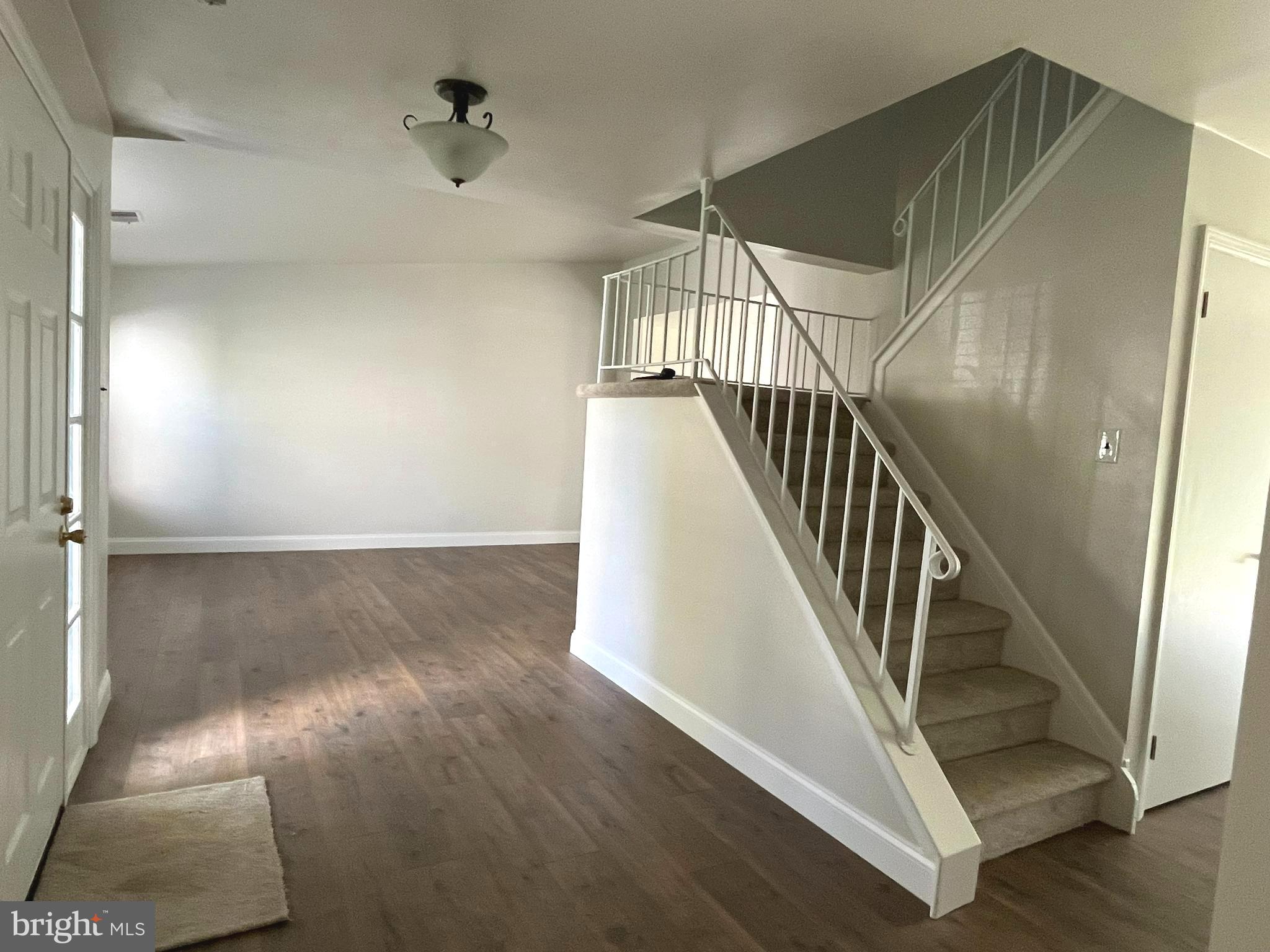 NEWTOWN CROSSING - Residential Lease