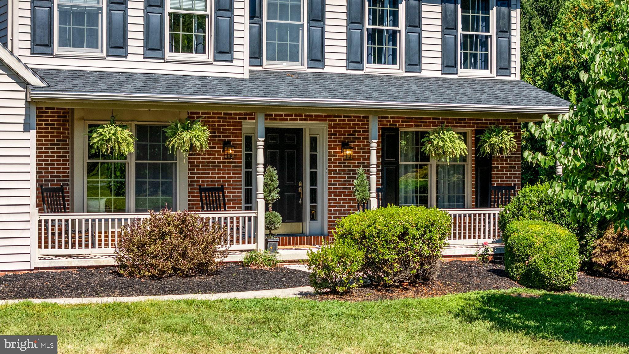 35 RED OAK DRIVE