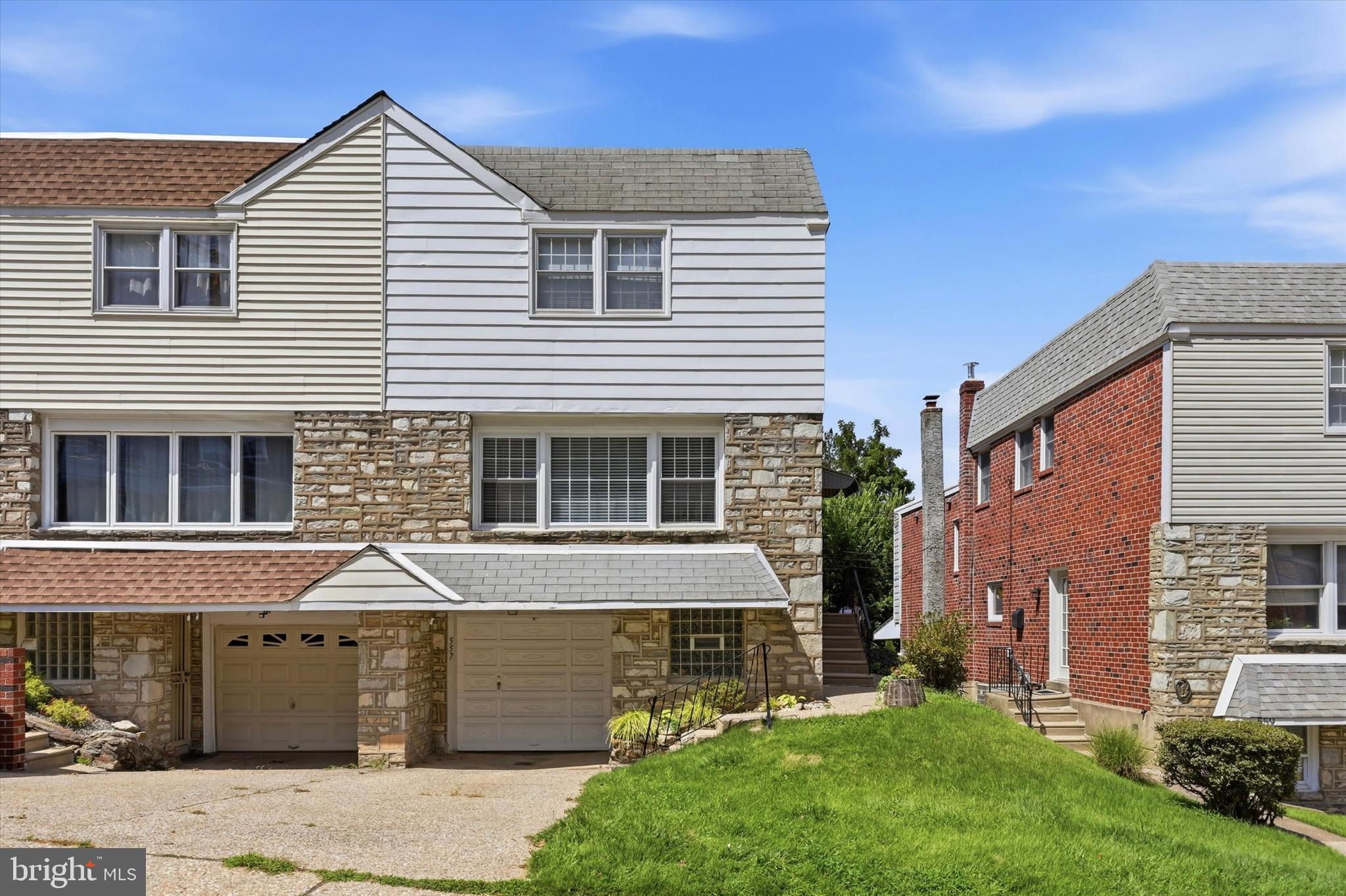 557 LIVEZEY STREET