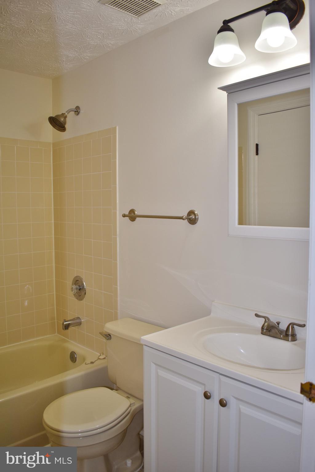 WOODBRIDGE CENTER - Residential Lease