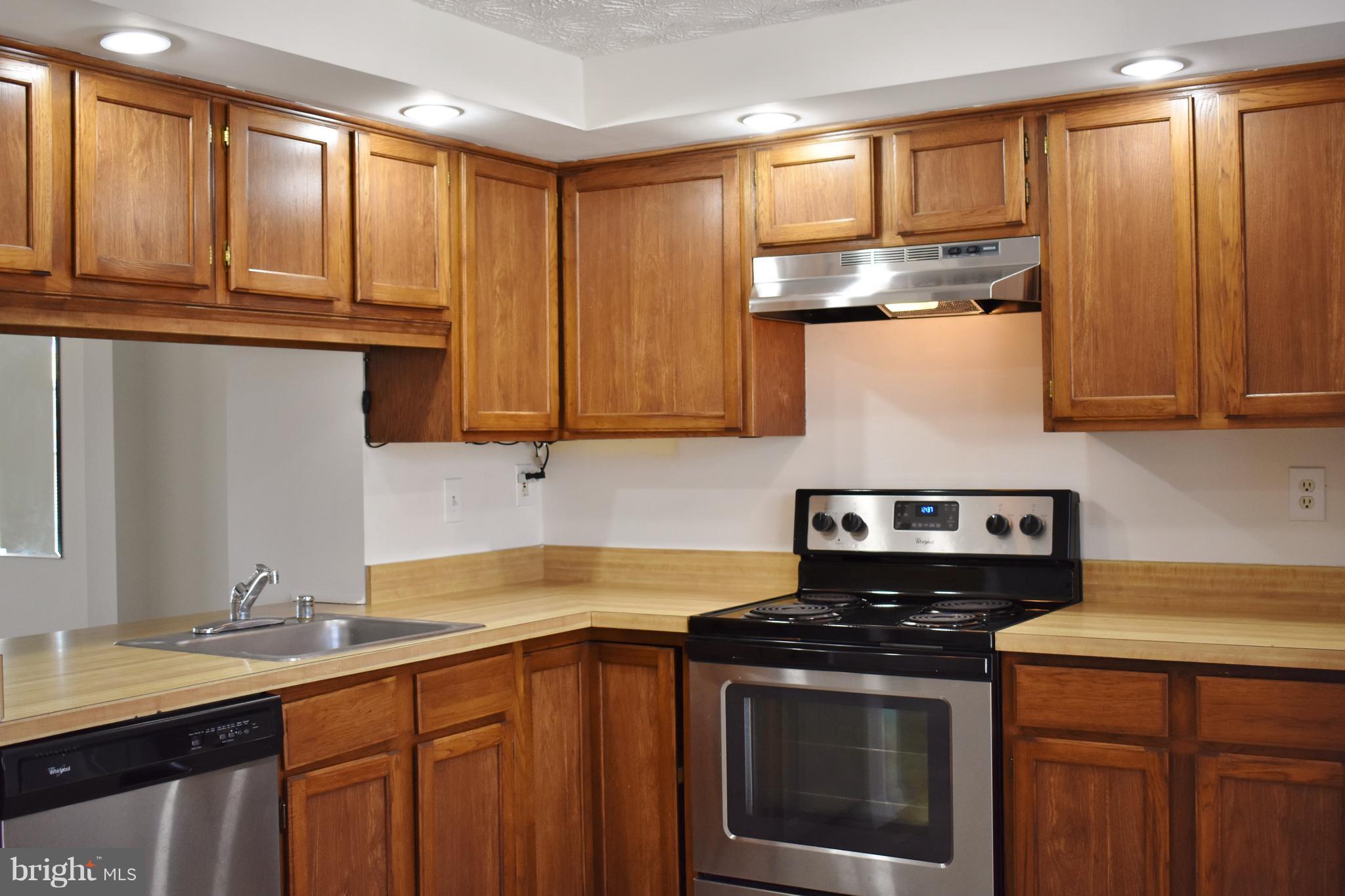 WOODBRIDGE CENTER - Residential Lease