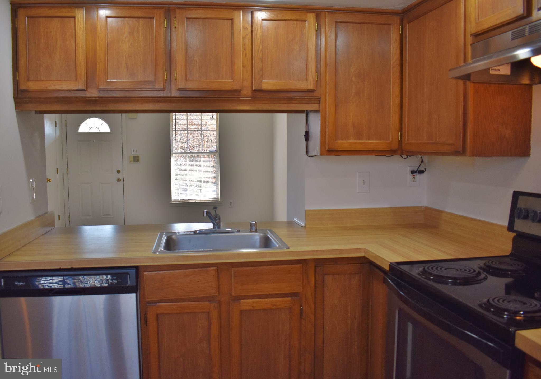 WOODBRIDGE CENTER - Residential Lease