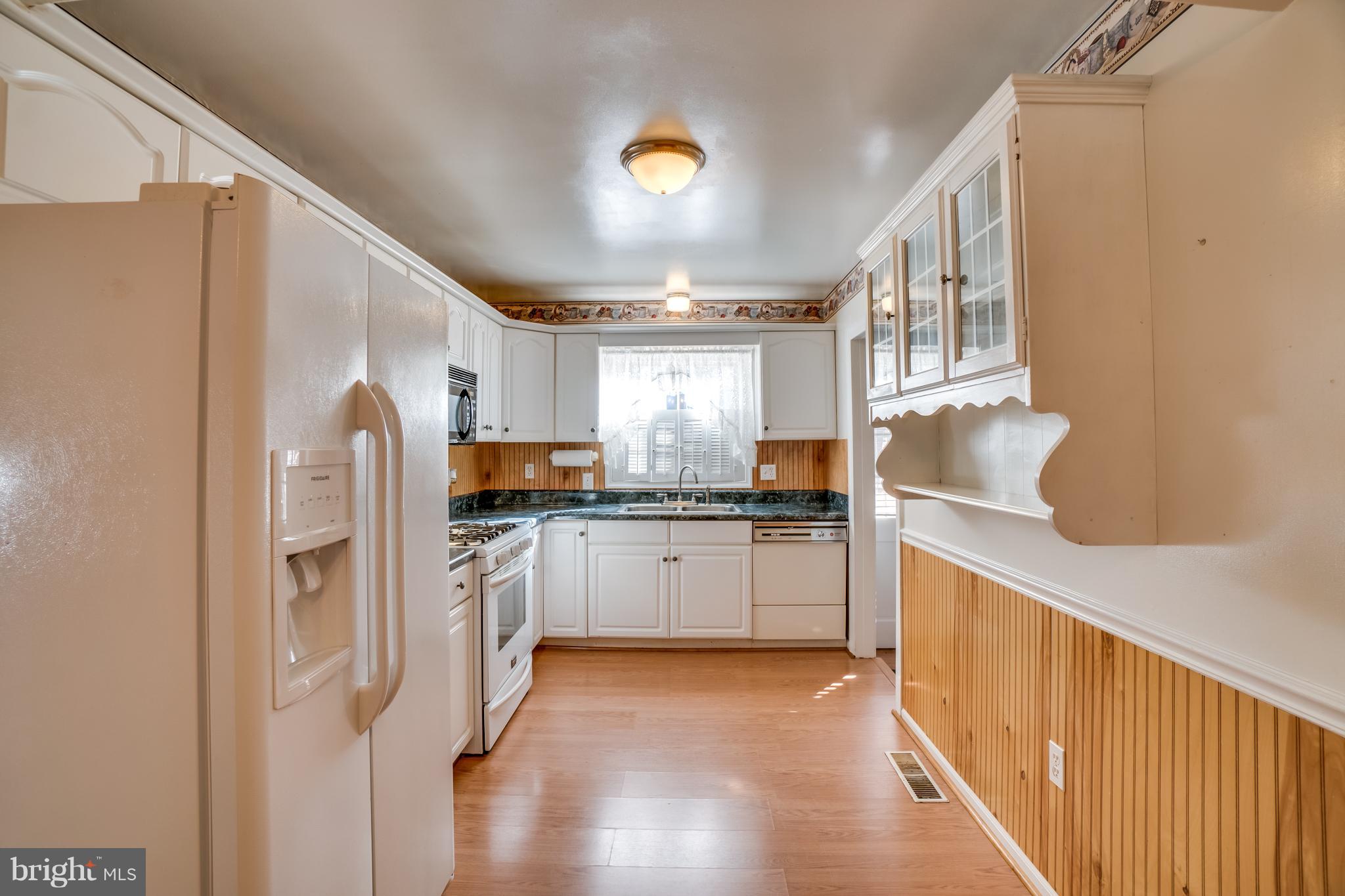 WAVERLY VILLAGE - Residential