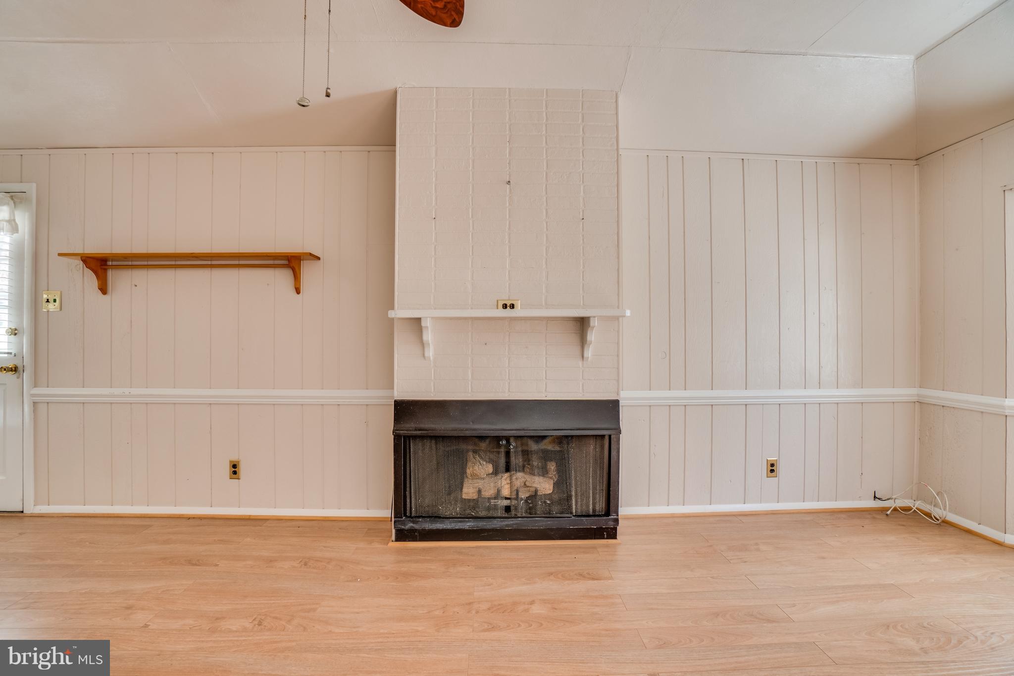 WAVERLY VILLAGE - Residential