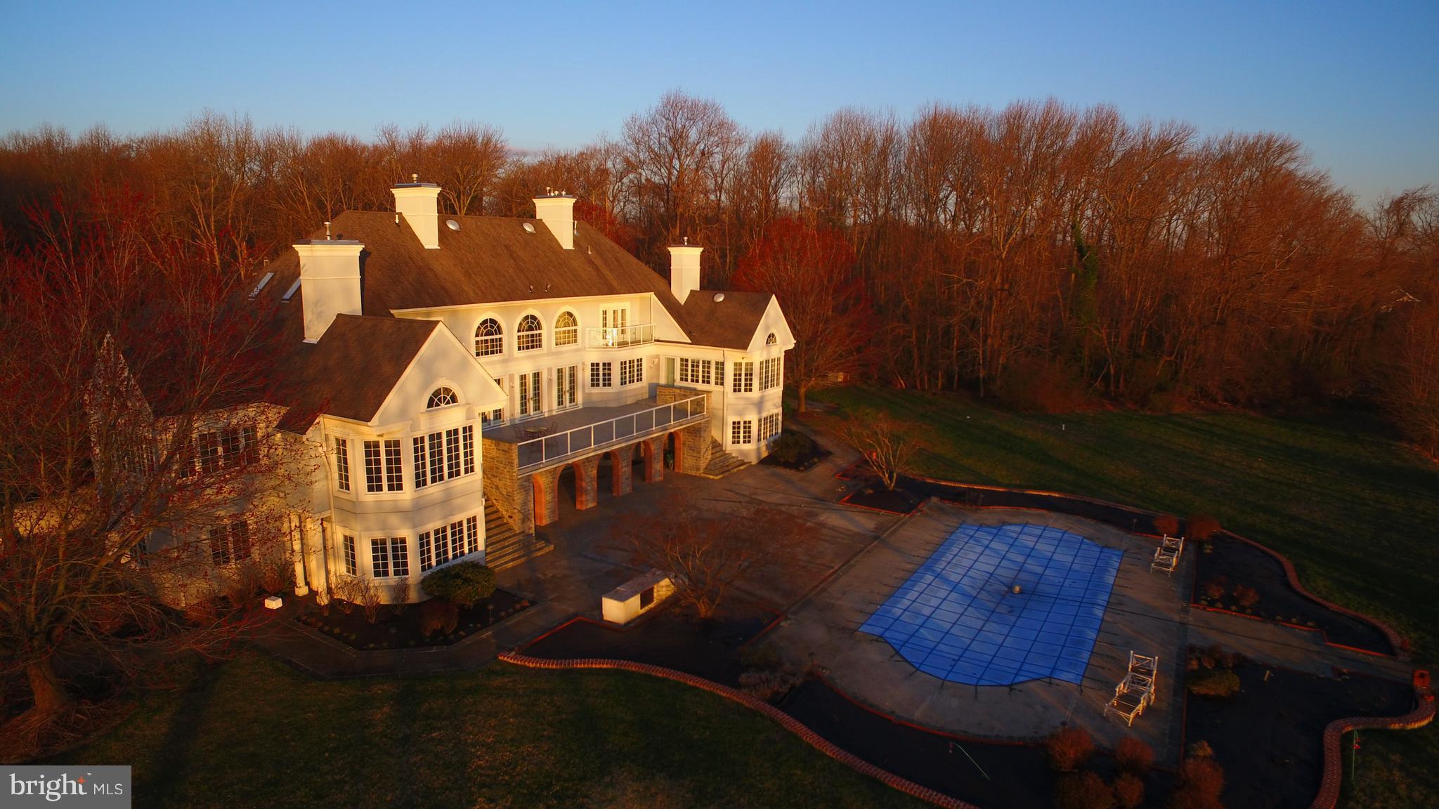 ANNAPOLIS ROADS - Residential