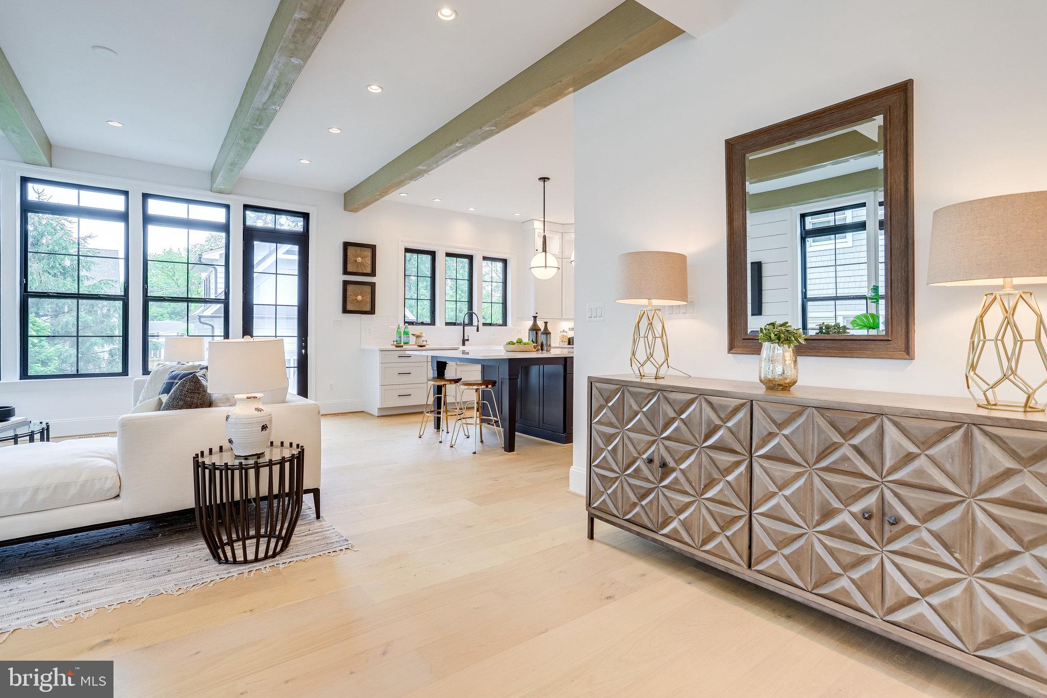 FALLS CHURCH PARK - Residential