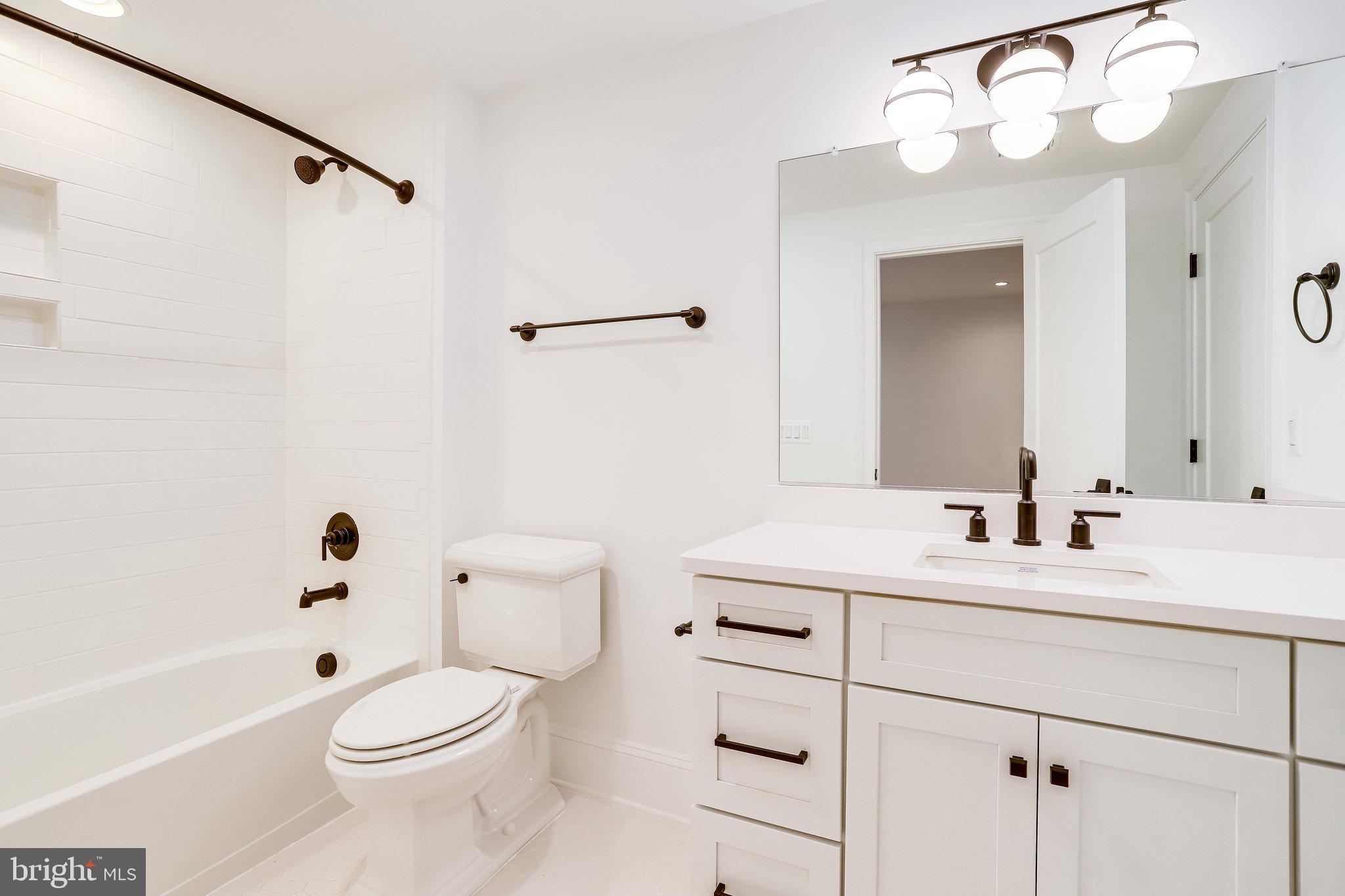 FALLS CHURCH PARK - Residential