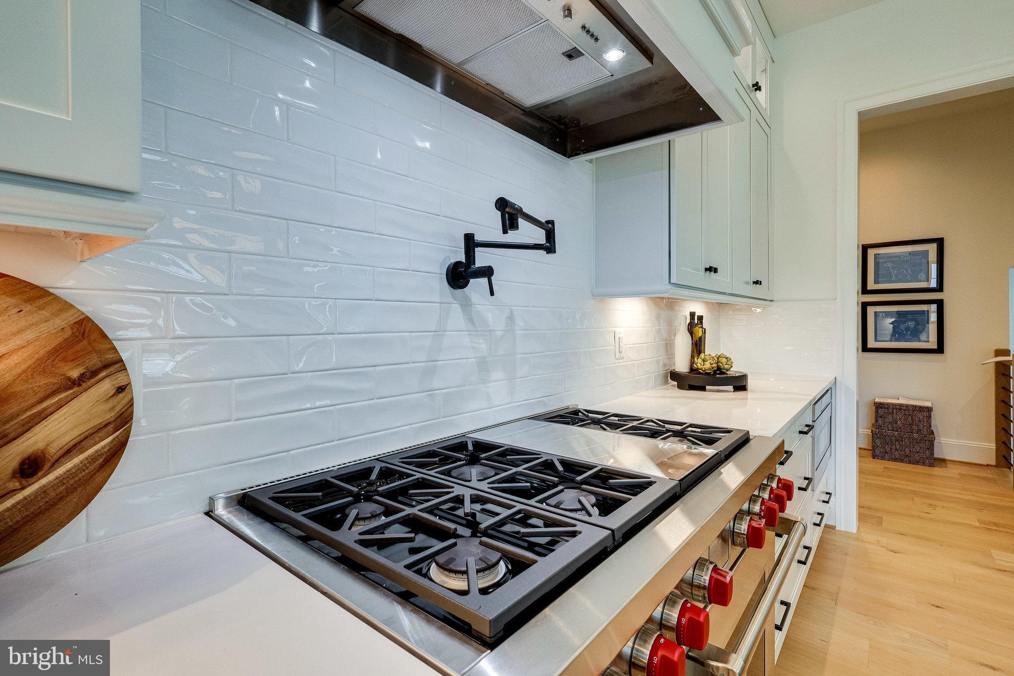 FALLS CHURCH PARK - Residential