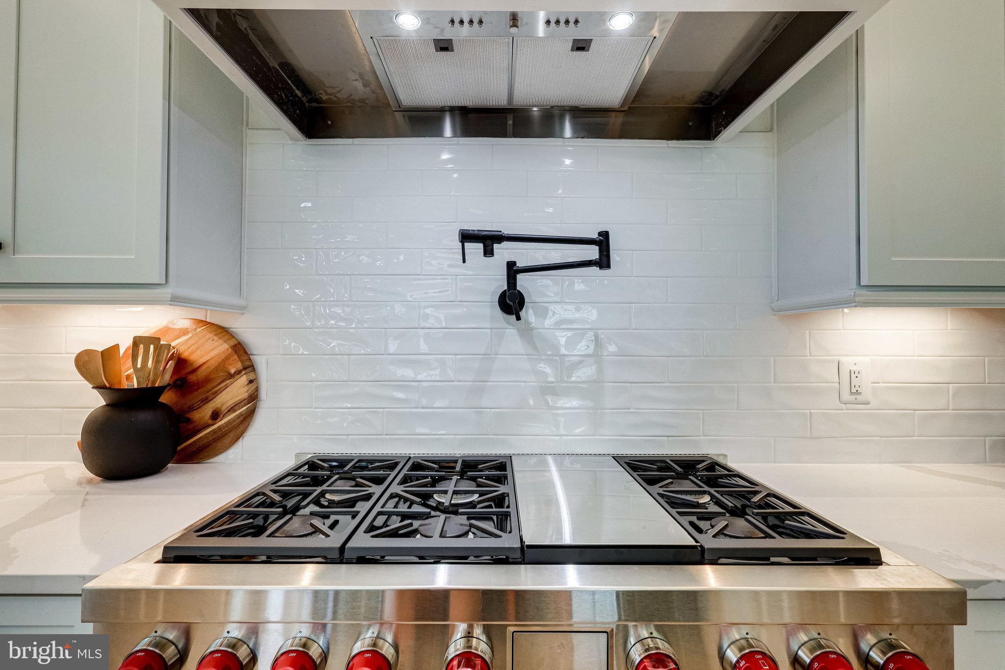 FALLS CHURCH PARK - Residential