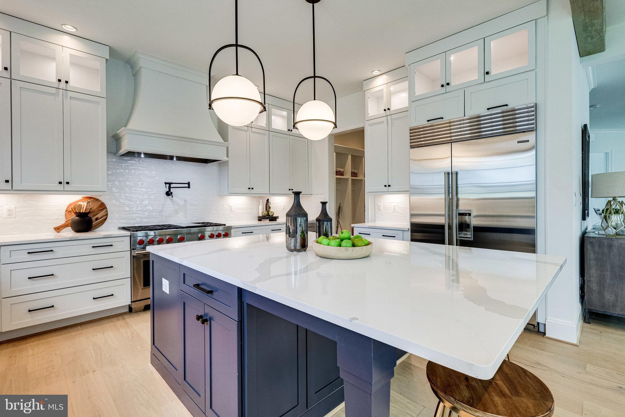 FALLS CHURCH PARK - Residential