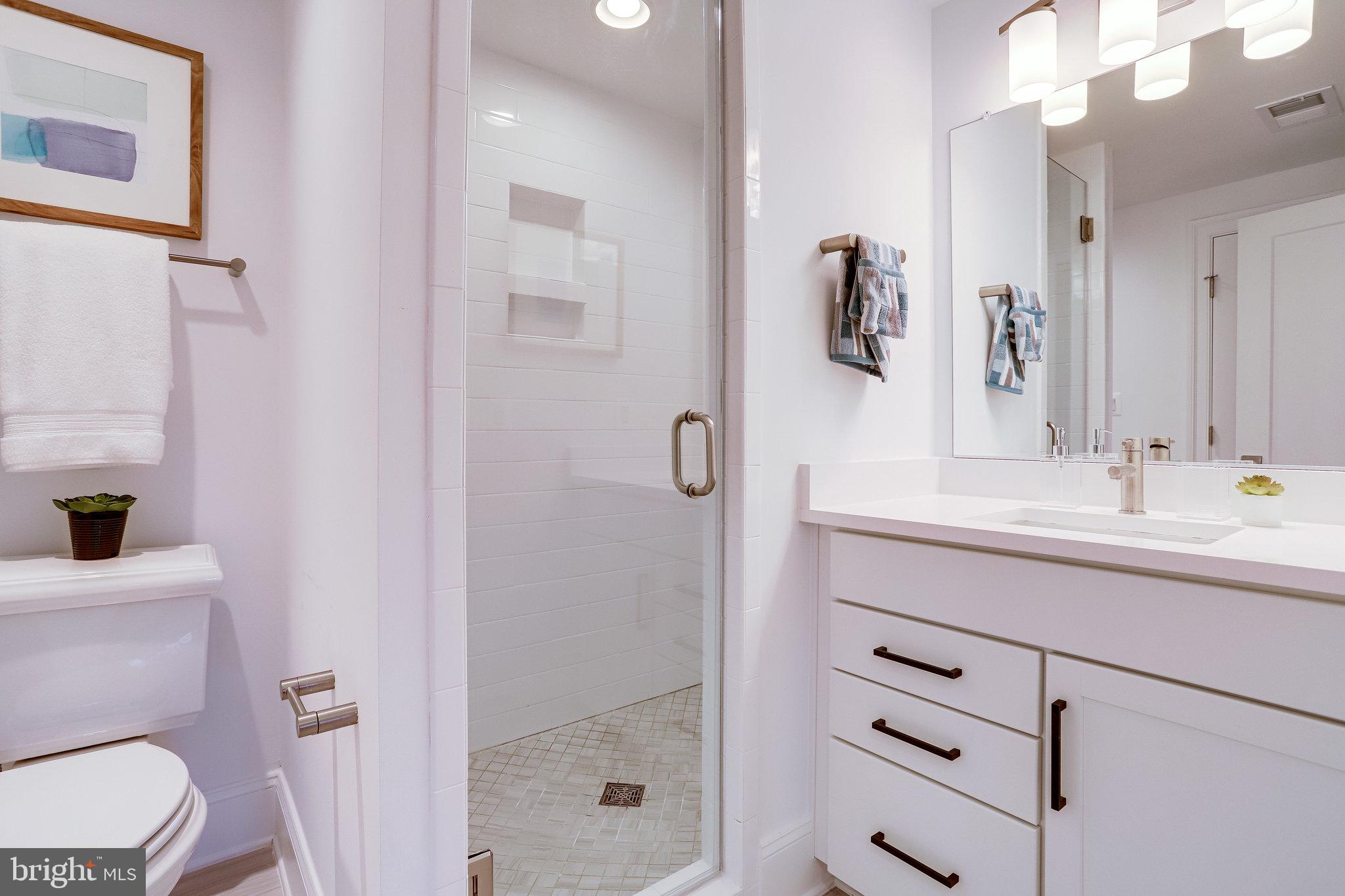 FALLS CHURCH PARK - Residential