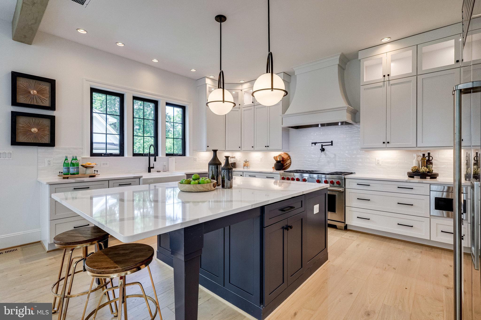 FALLS CHURCH PARK - Residential