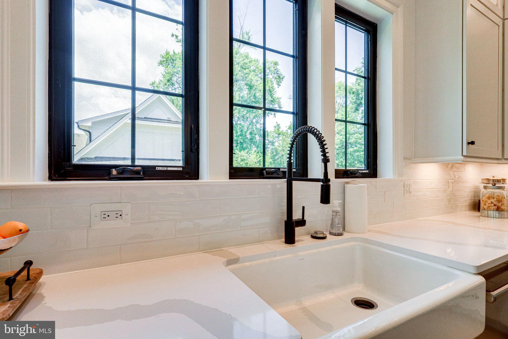 FALLS CHURCH PARK - Residential