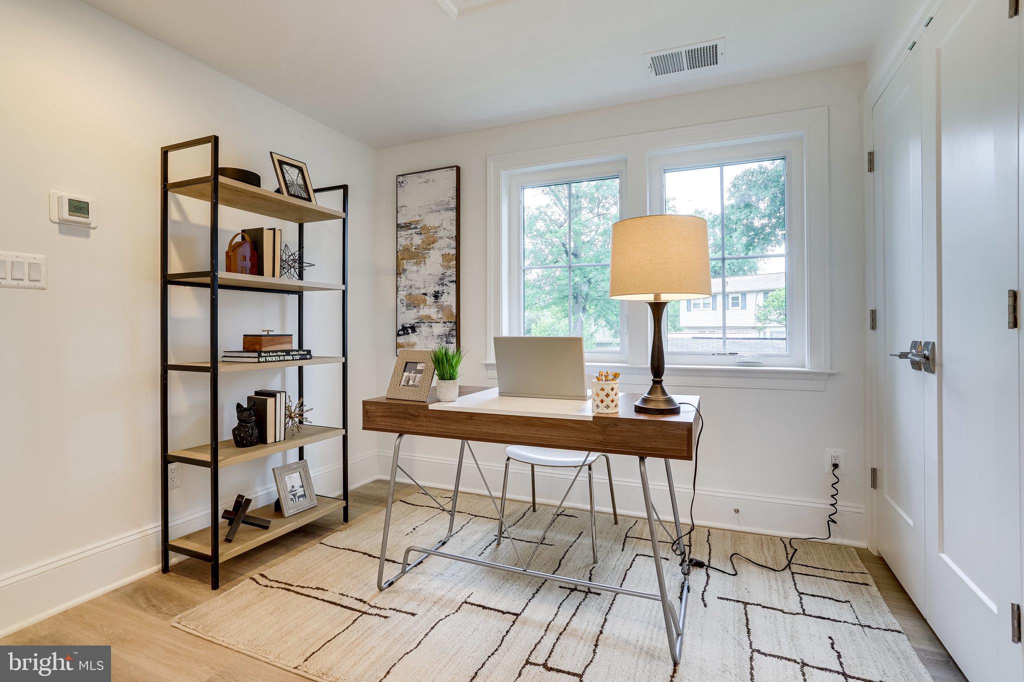 FALLS CHURCH PARK - Residential