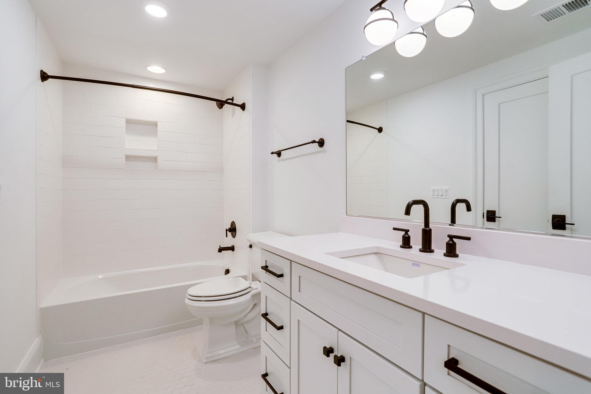 FALLS CHURCH PARK - Residential