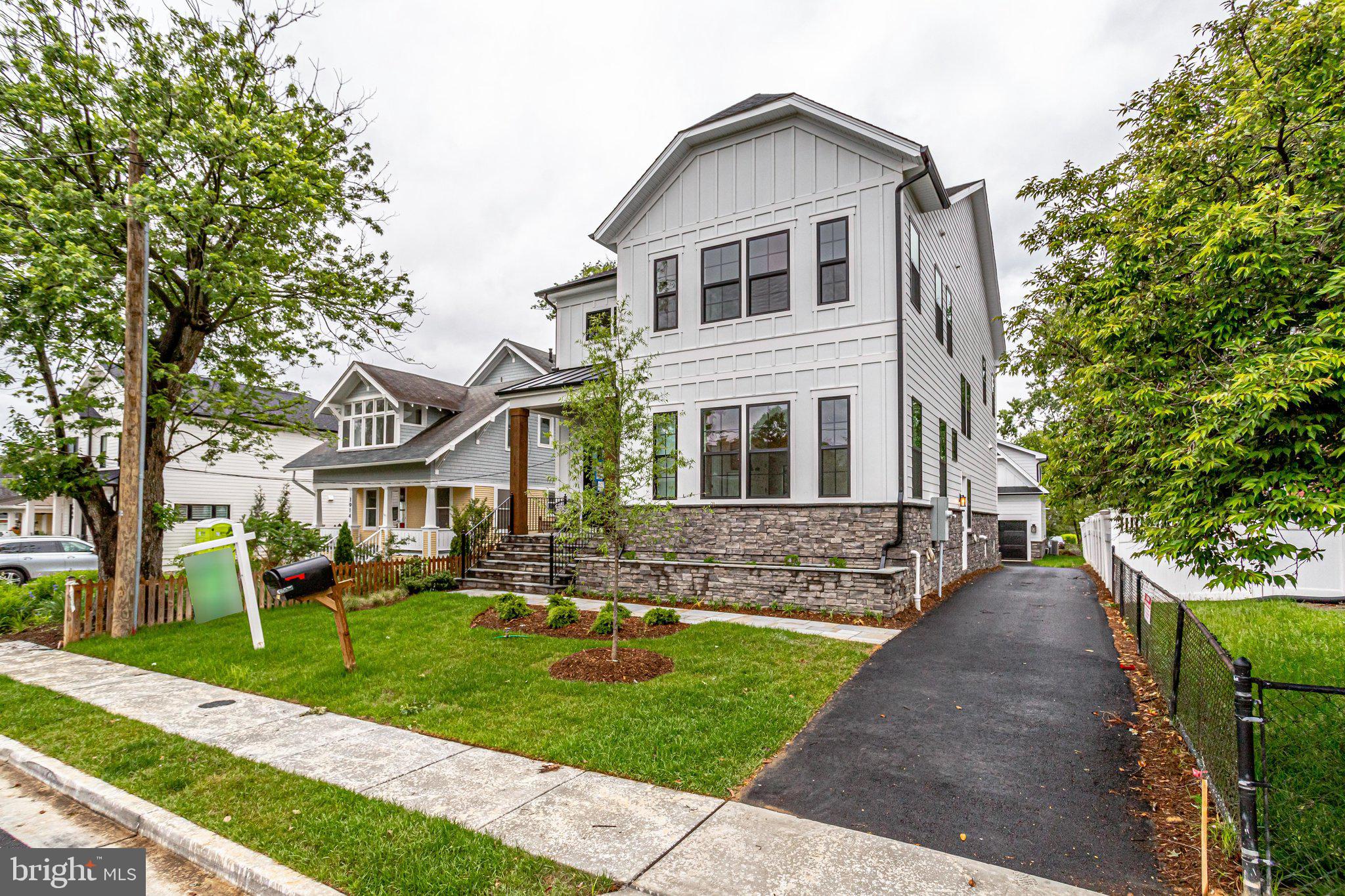 FALLS CHURCH PARK - Residential