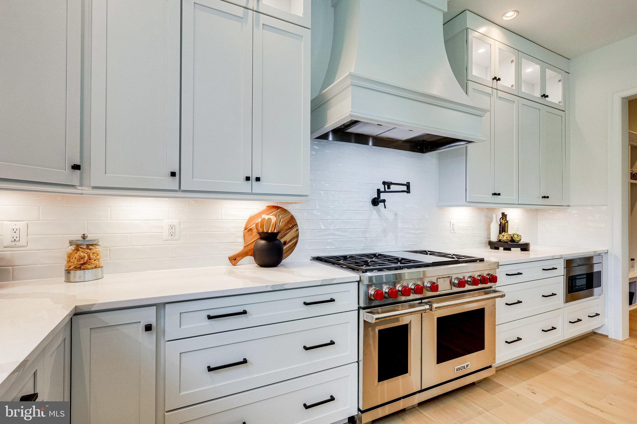 FALLS CHURCH PARK - Residential