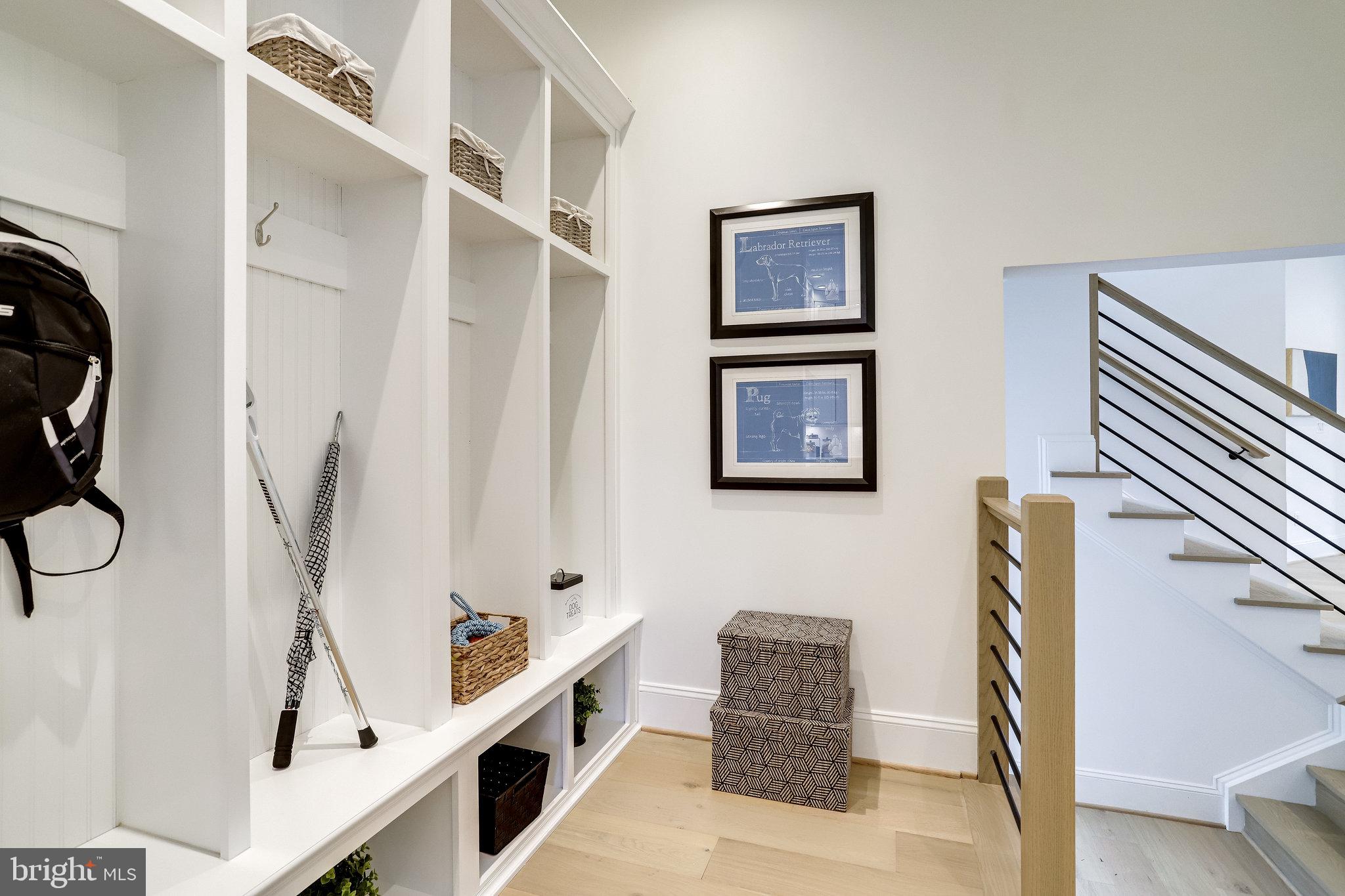 FALLS CHURCH PARK - Residential