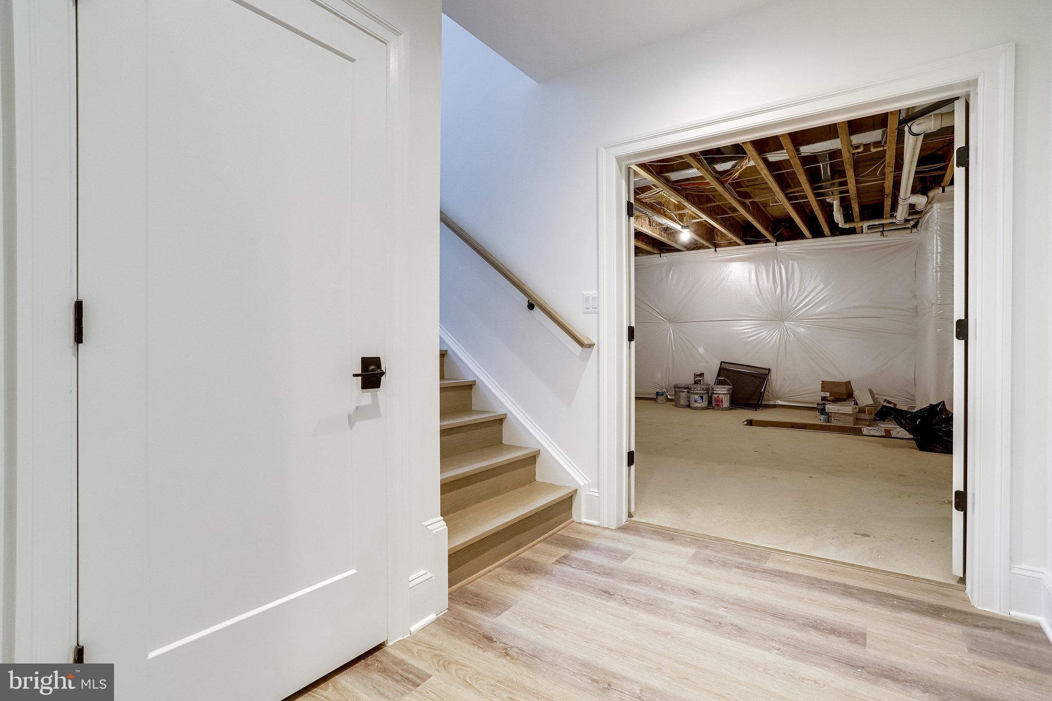 FALLS CHURCH PARK - Residential