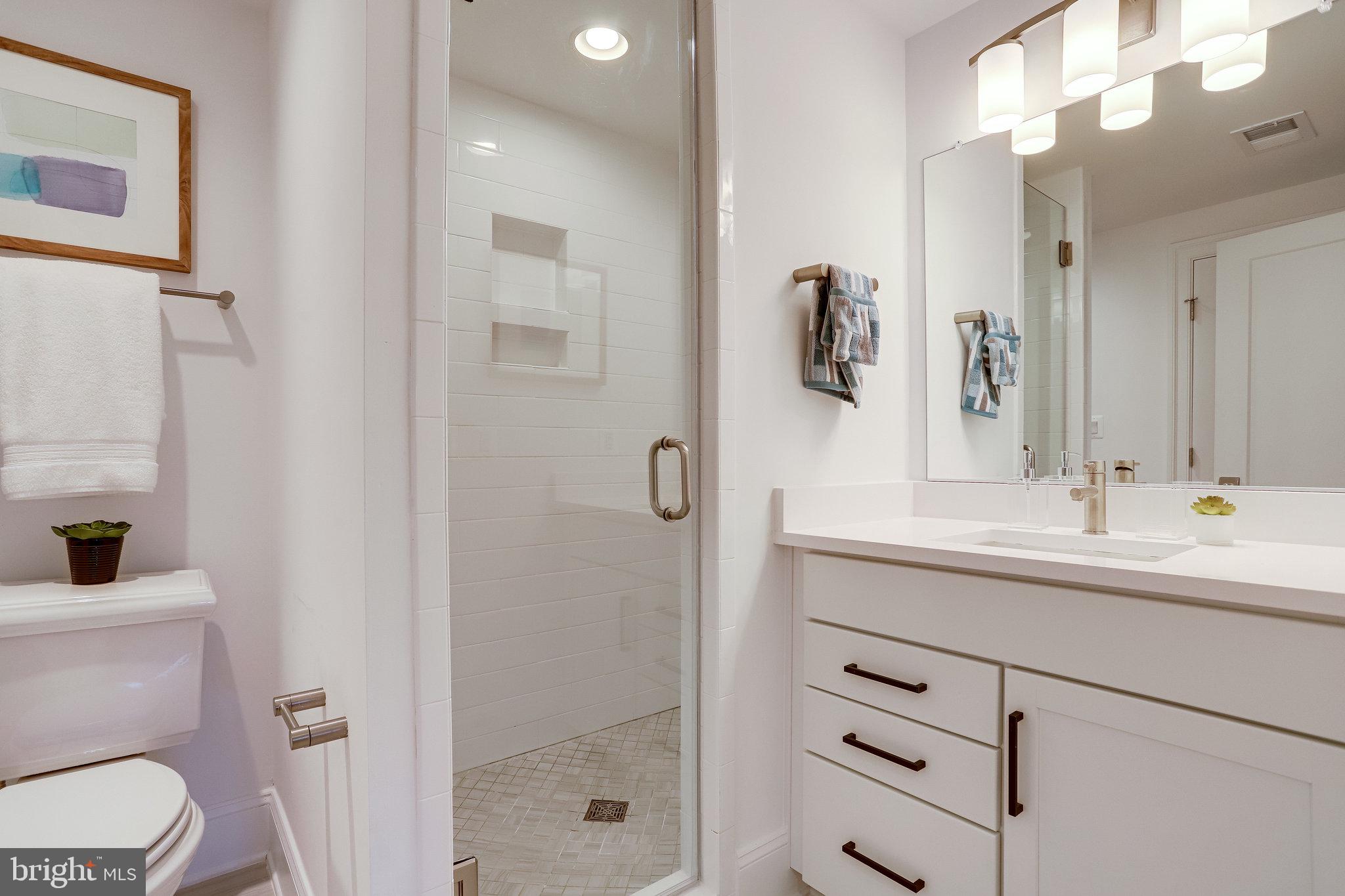 FALLS CHURCH PARK - Residential